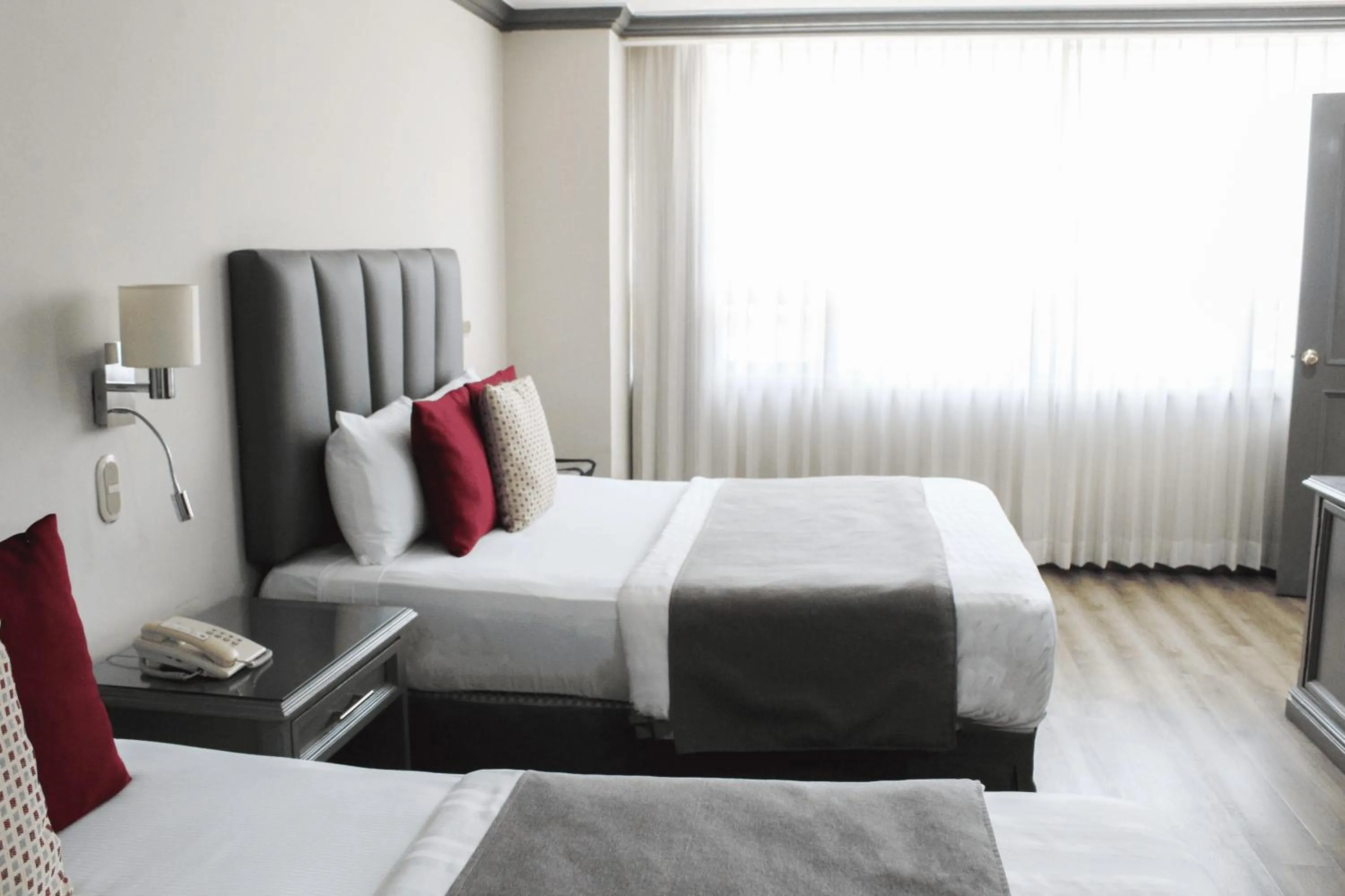 Bedroom, Bed in Hotel Santander Plaza