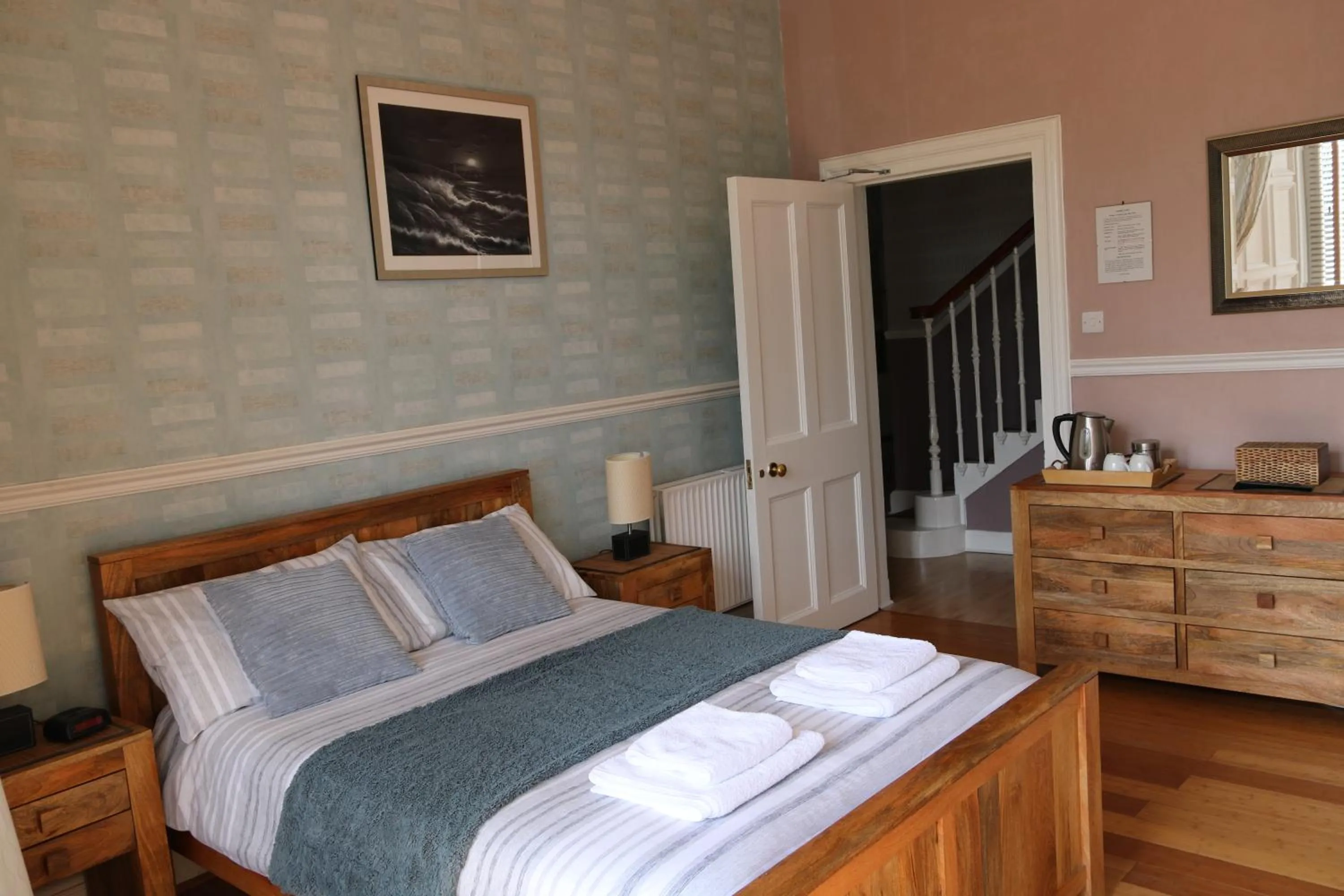 Photo of the whole room in Dalmore Lodge Guest House