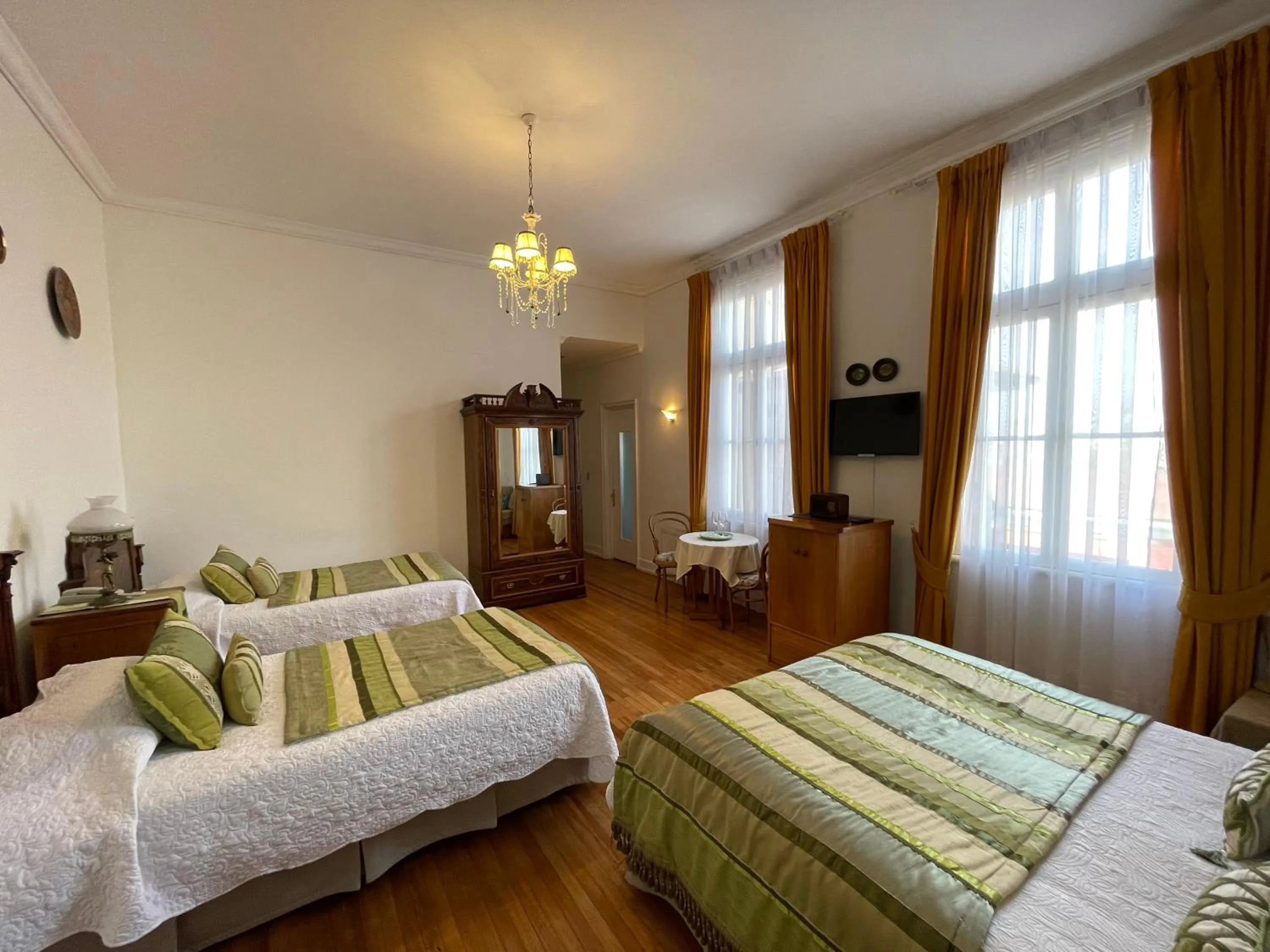 Photo of the whole room, Bed in Hotel Casa Somerscales