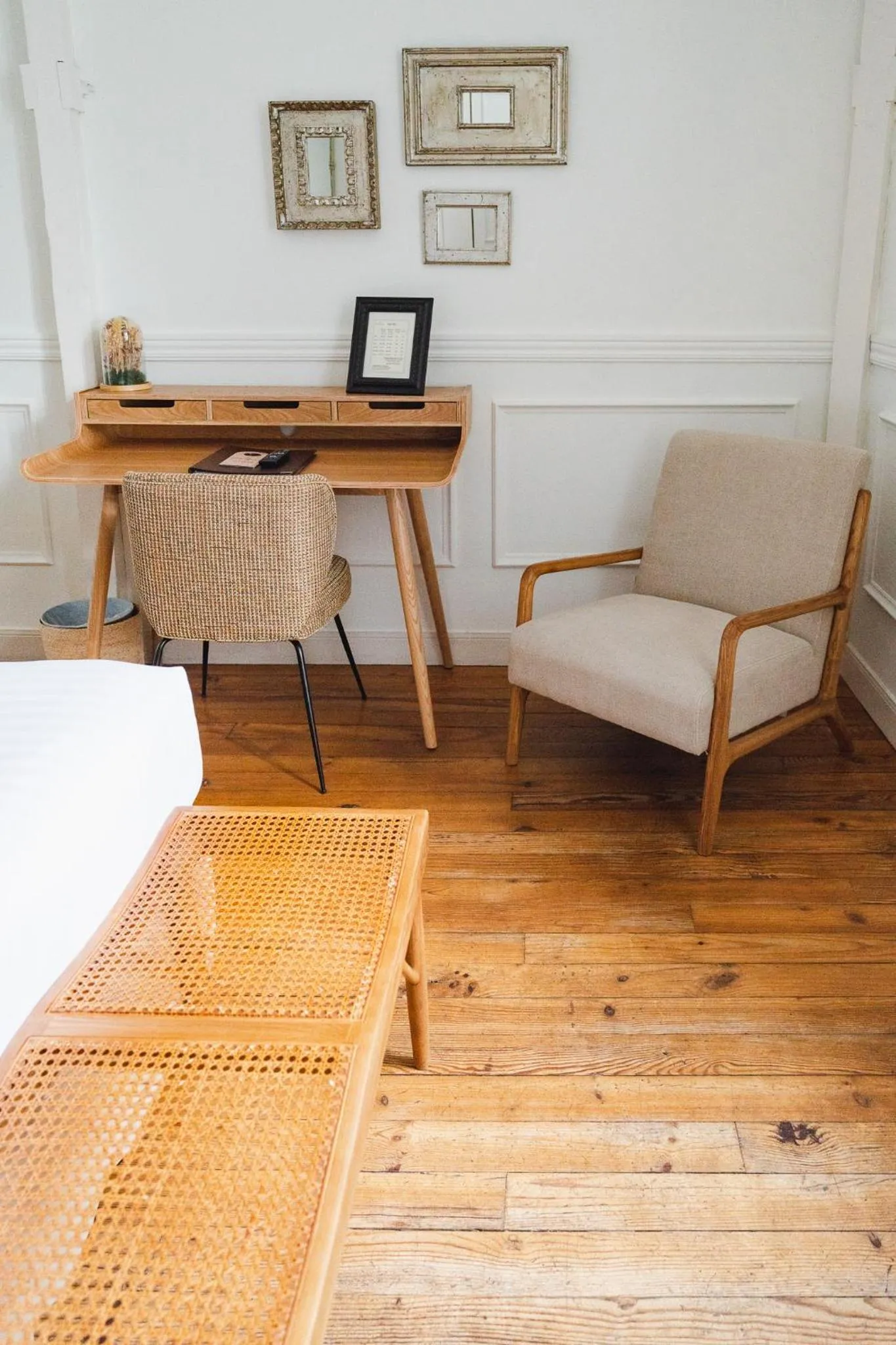 Seating area in Hotel Edouard VII