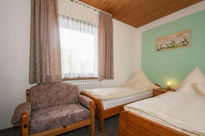 Photo of the whole room, Bed in Haus Moni