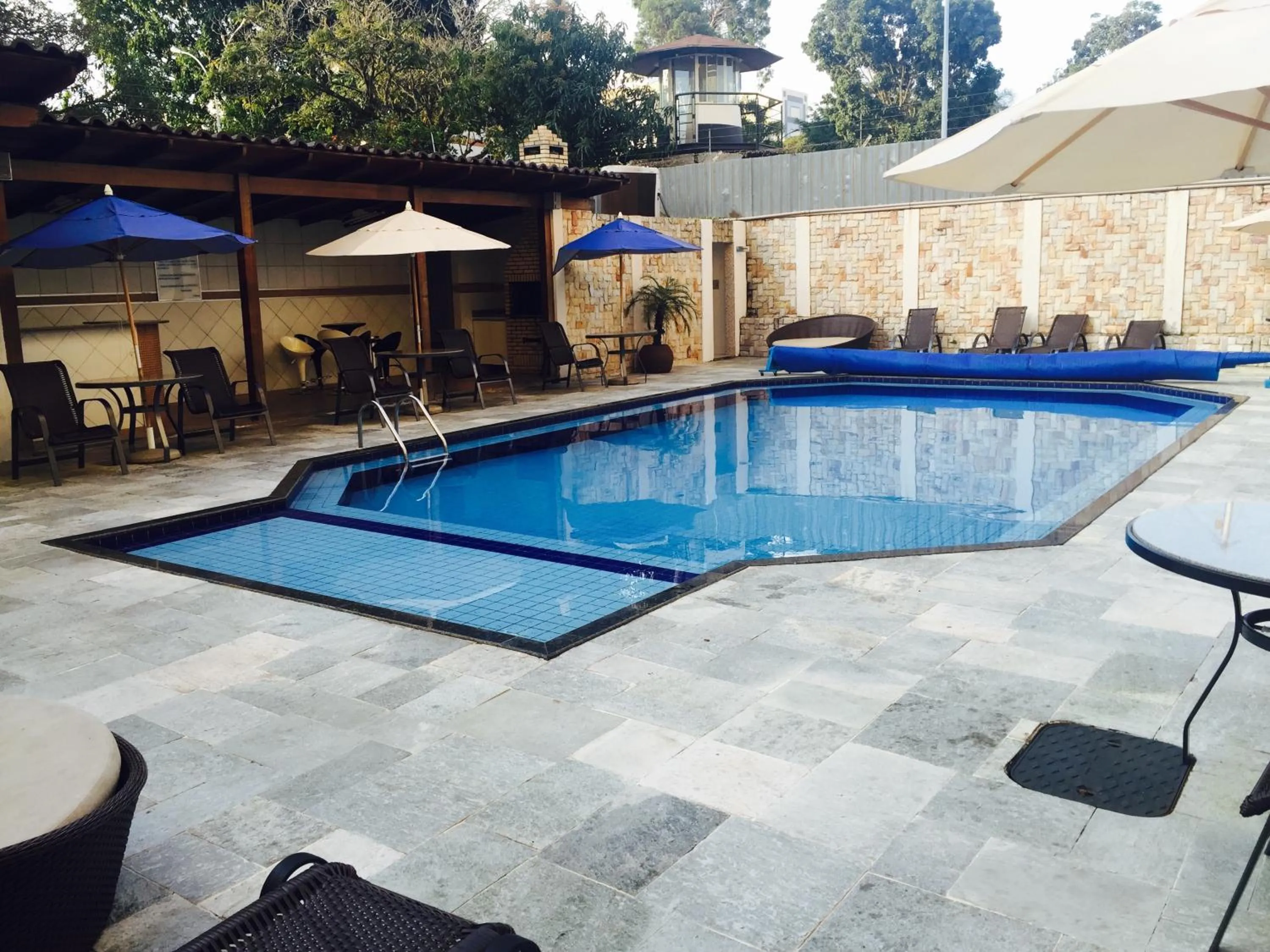 BBQ facilities in Laguna Plaza Hotel