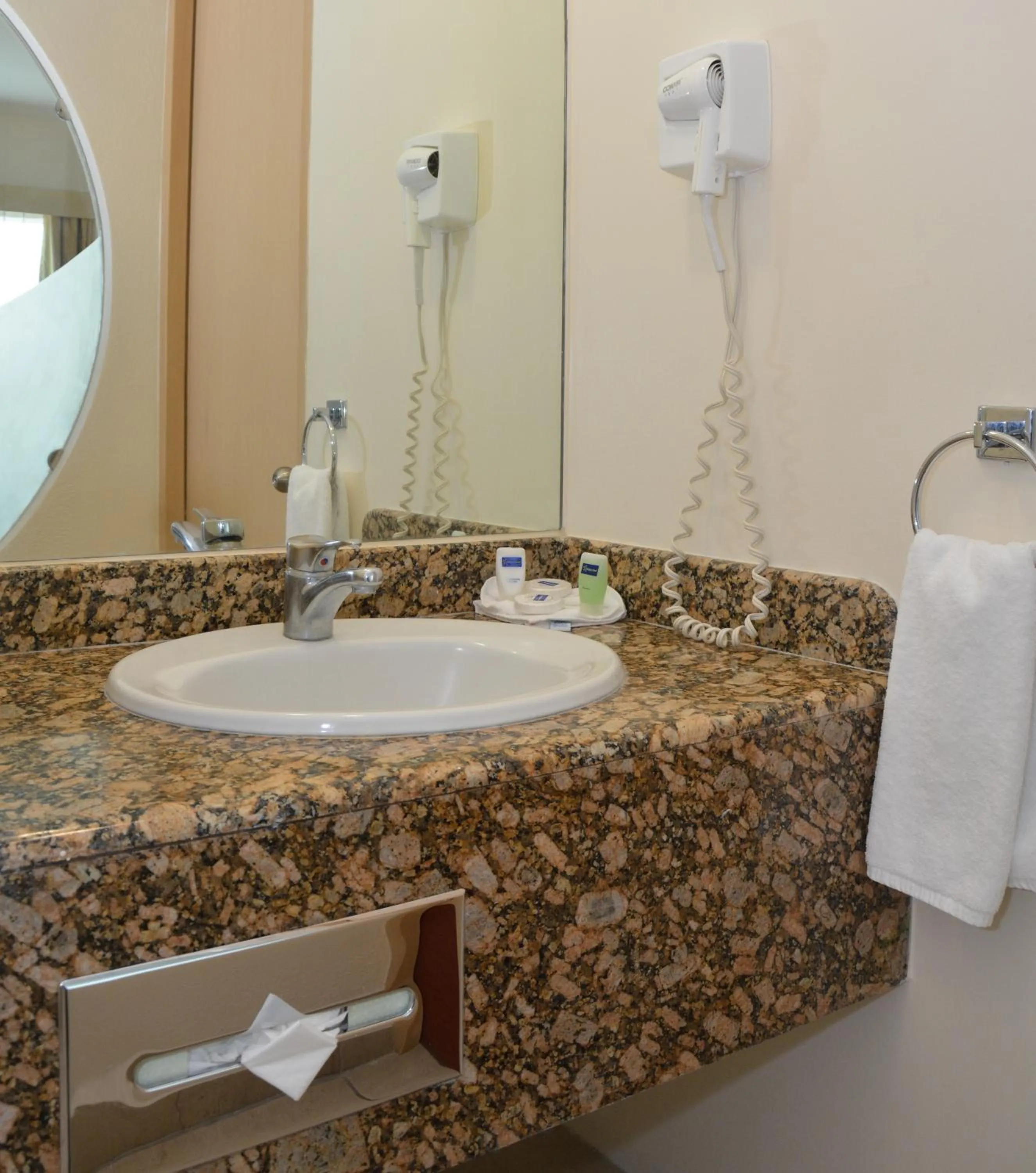 Bathroom in Hotel Magico Inn