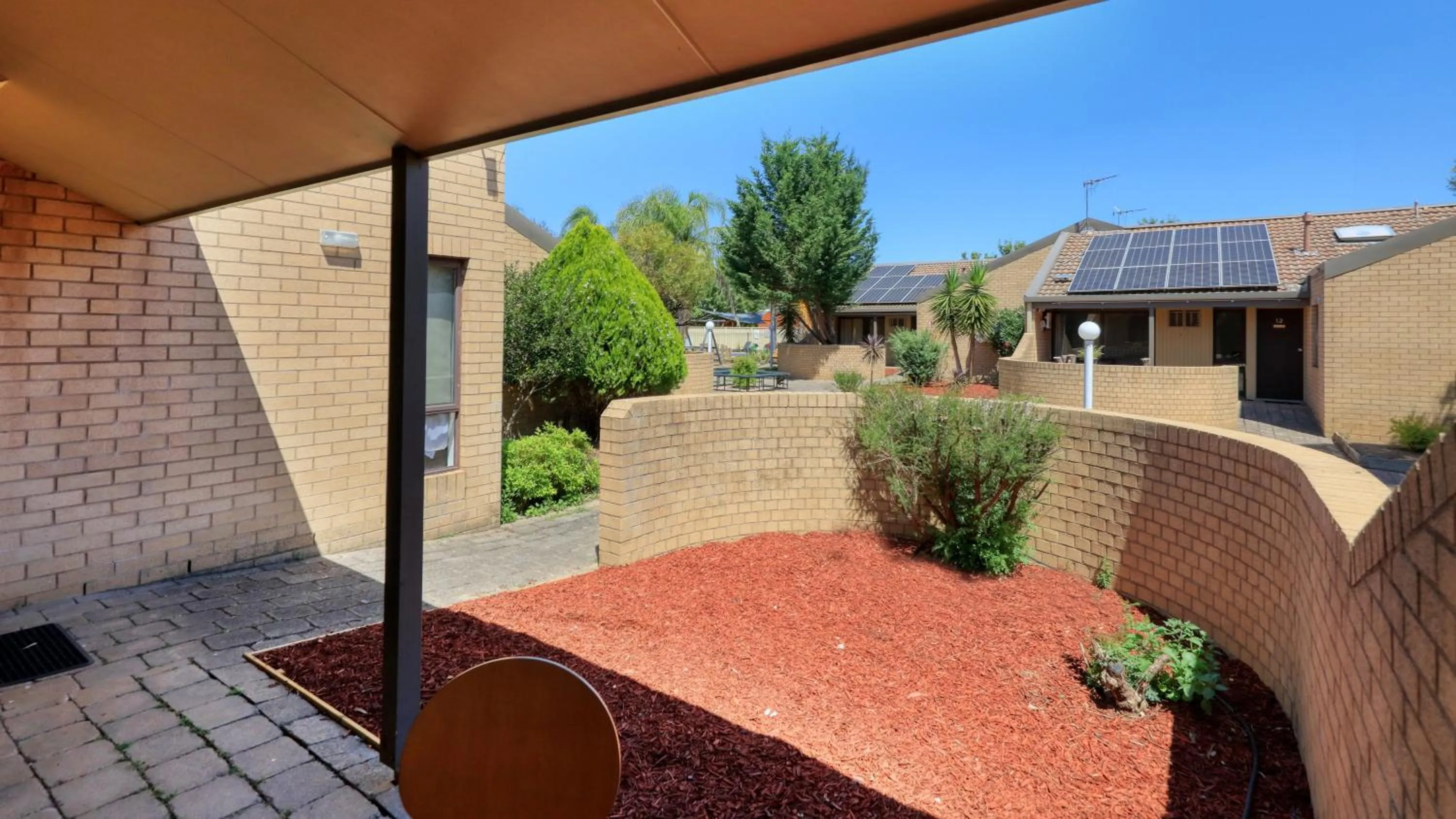Inner courtyard view in Executive Hideaway