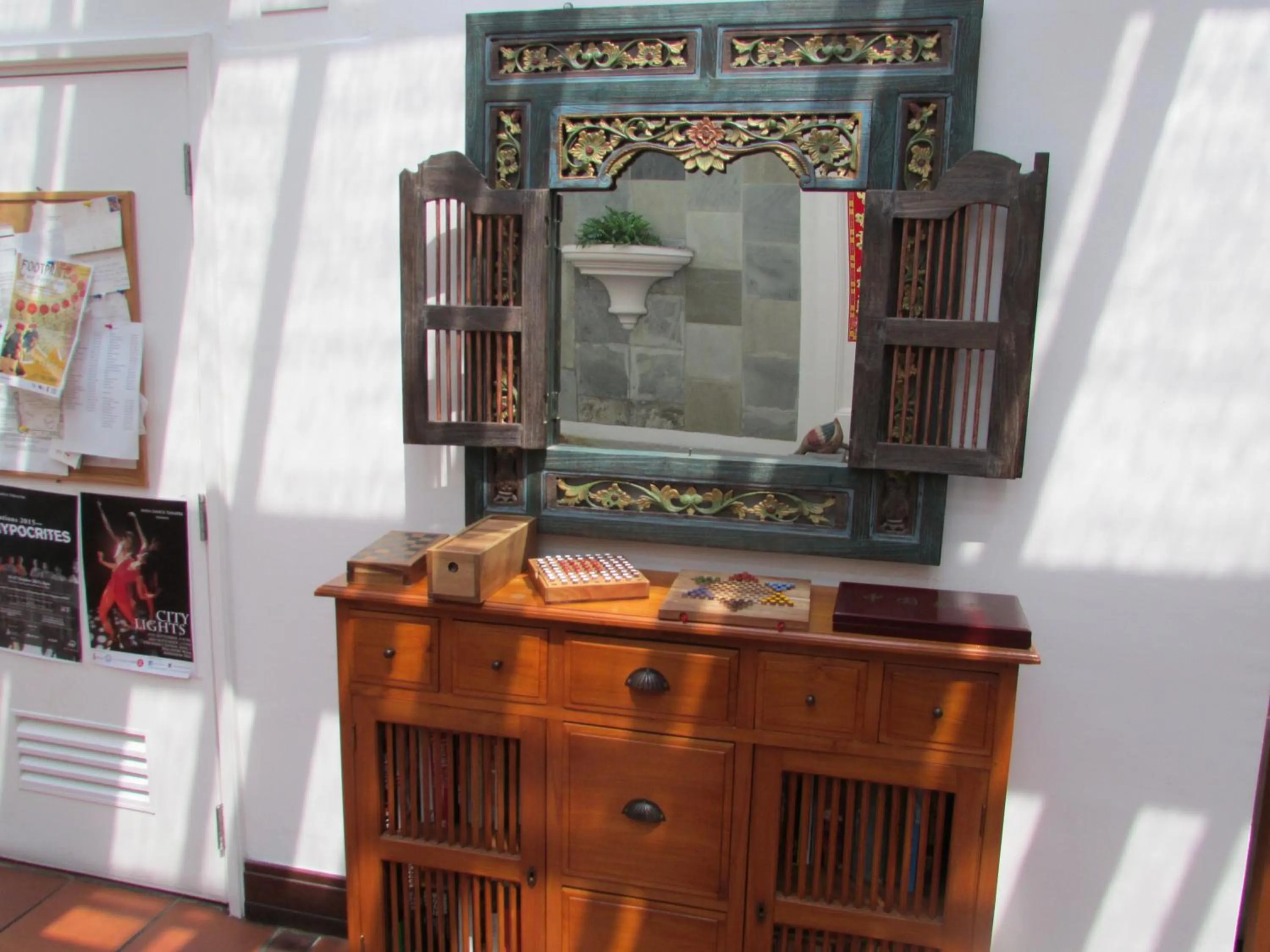 Area and facilities in Perak Hotel