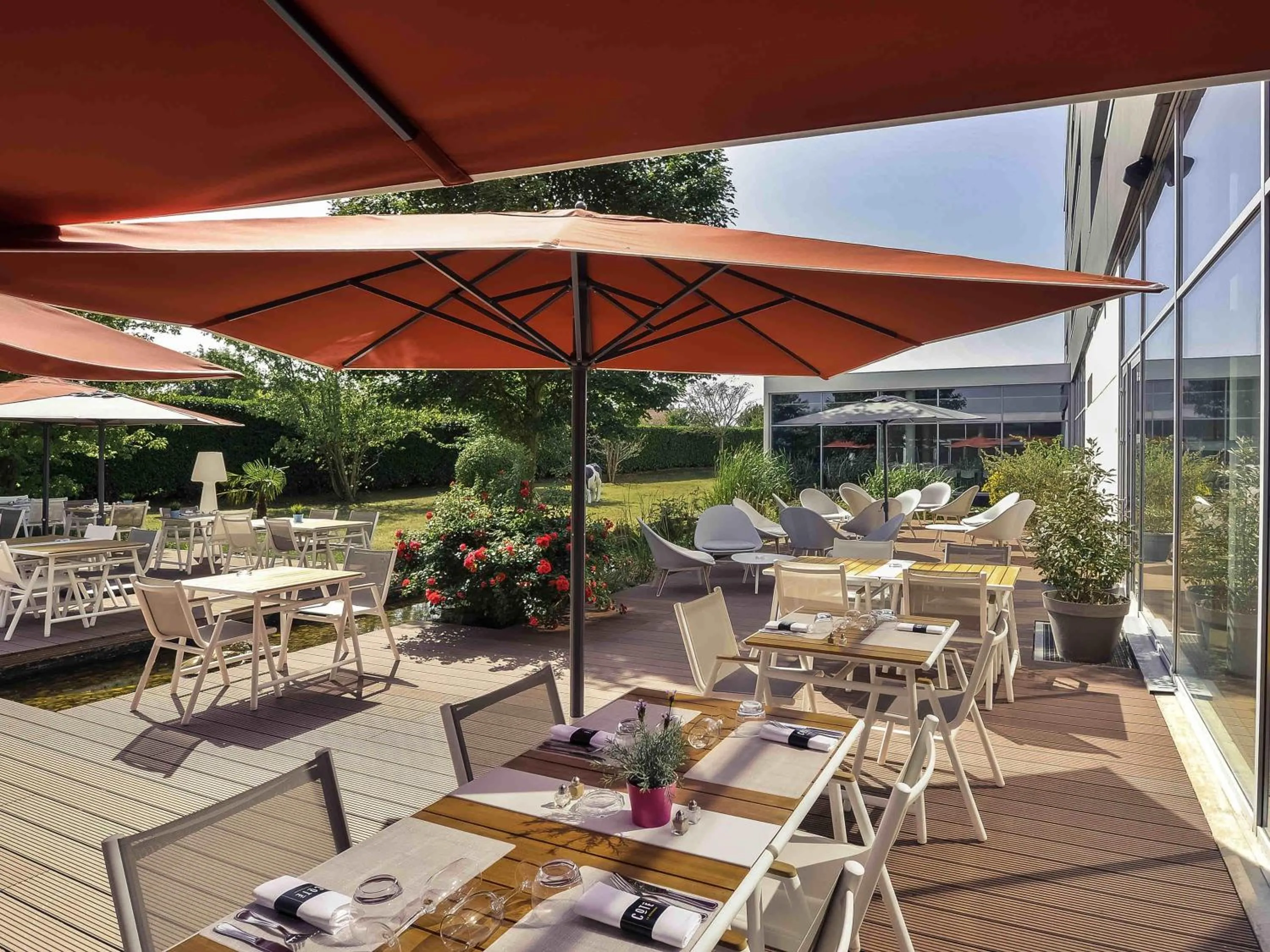 Restaurant/places to eat in Mercure Lyon Genas Eurexpo