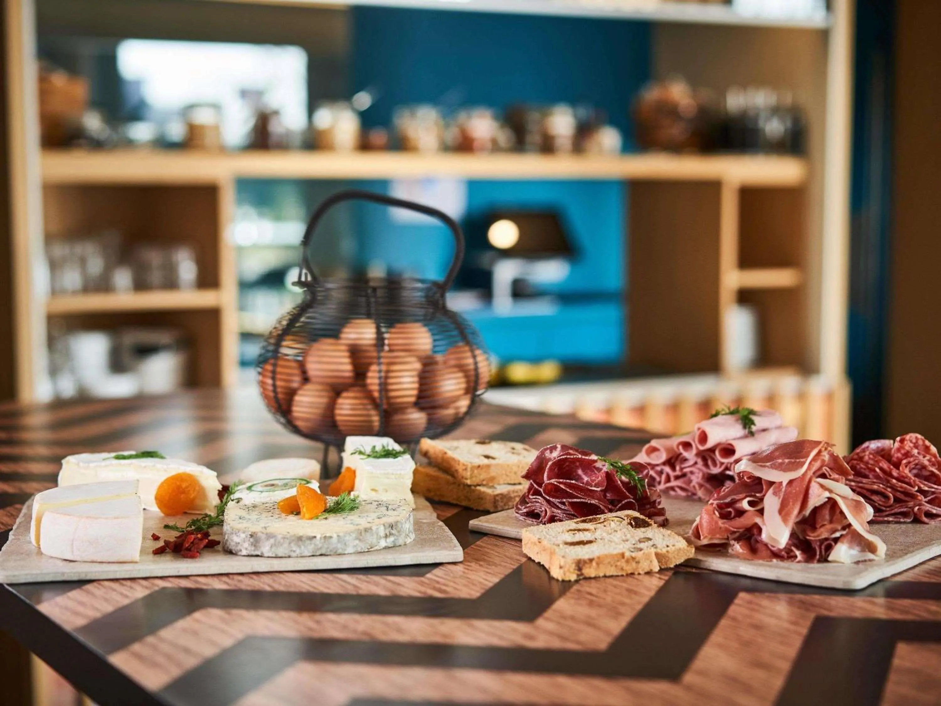 Breakfast in Mercure Lyon Genas Eurexpo