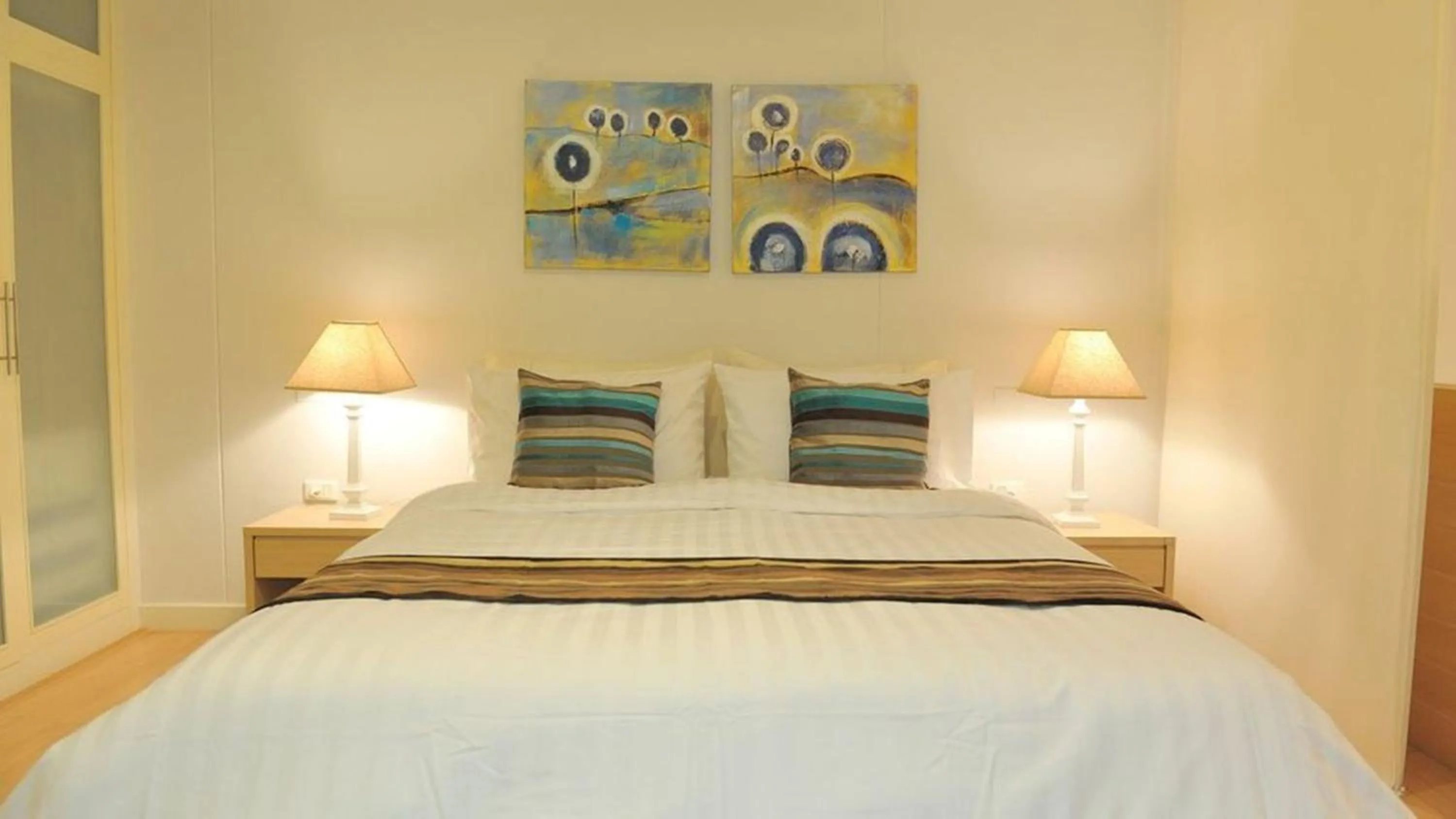 Bed in Duplex 21 Apartment