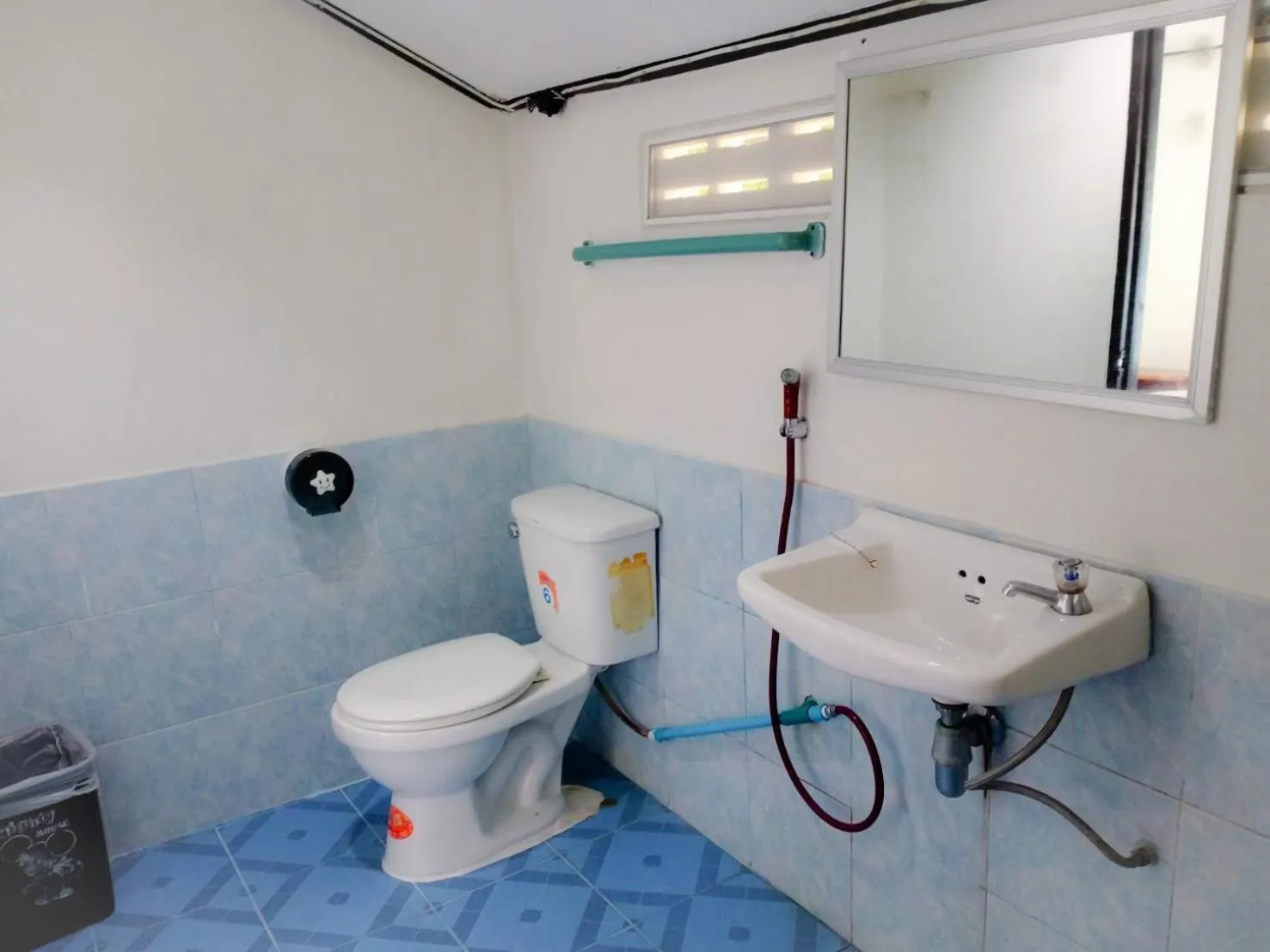 Bathroom in Reggae Village Haad Salad