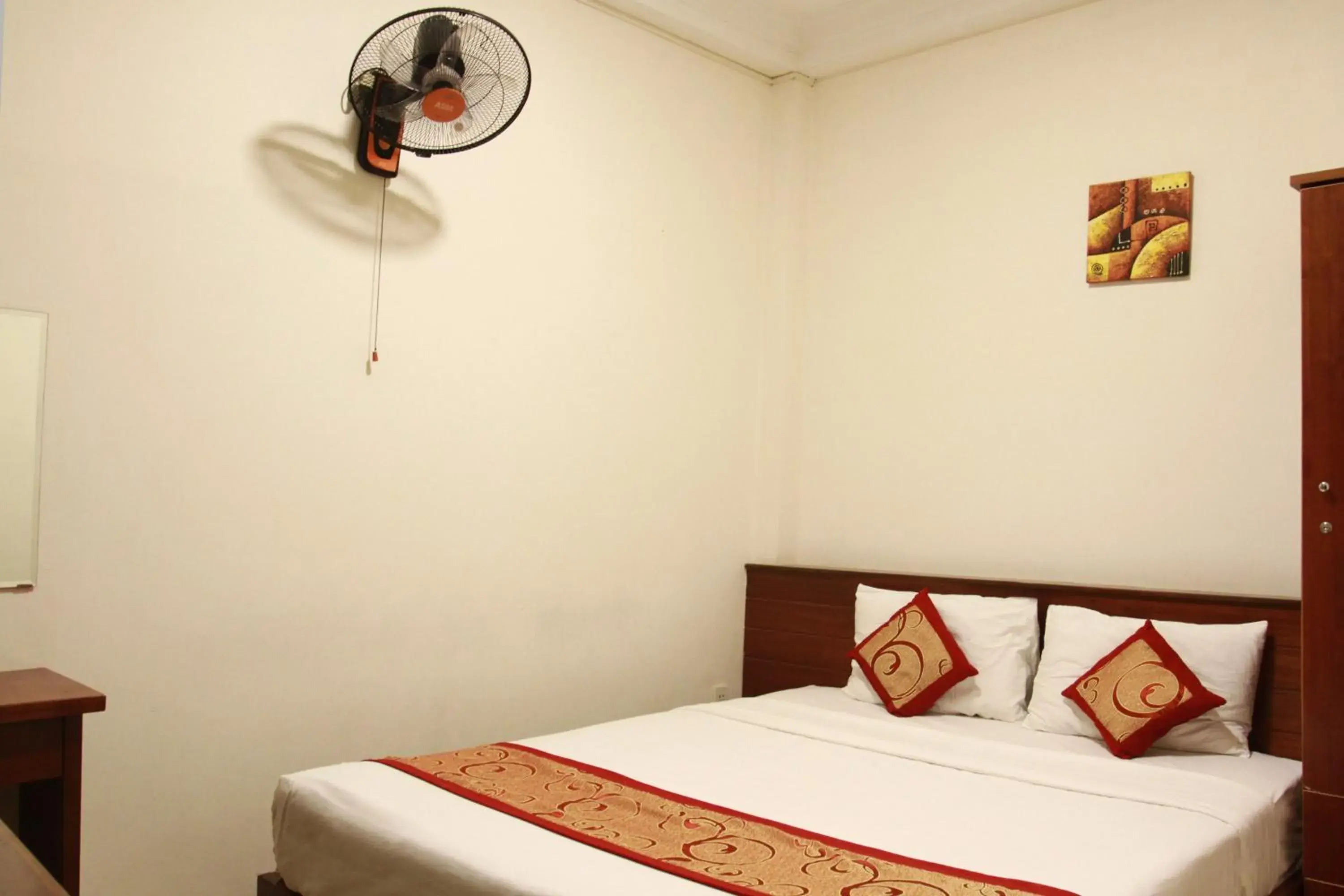 Economy Double Room in Ngoc Minh Hotel Economy Double Room in Ngoc Minh Hotel