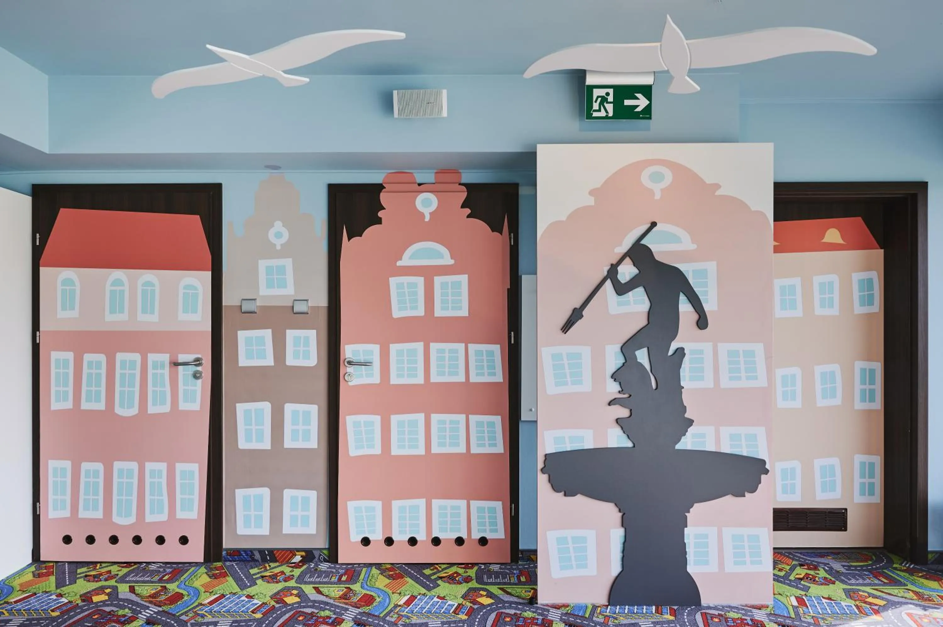 Children play ground in Golden Tulip Gdańsk Residence