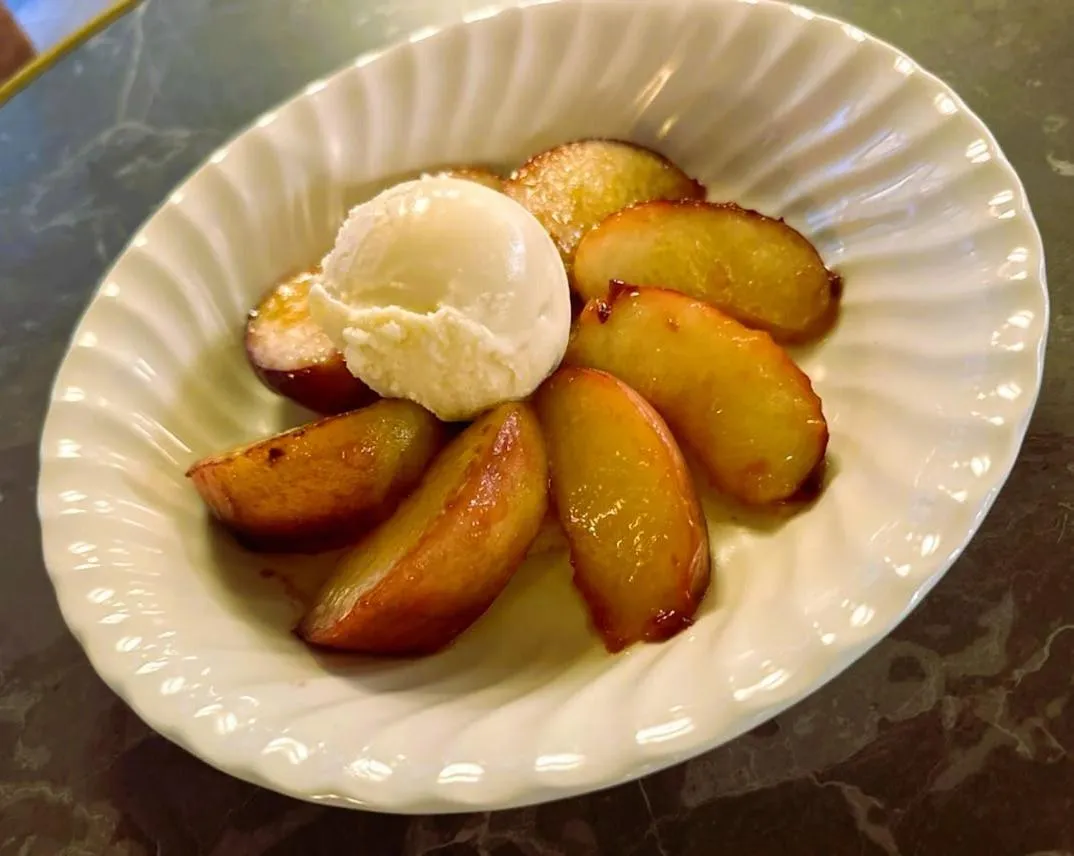 Restaurant/places to eat in Logis Hôtel Le Boudoir