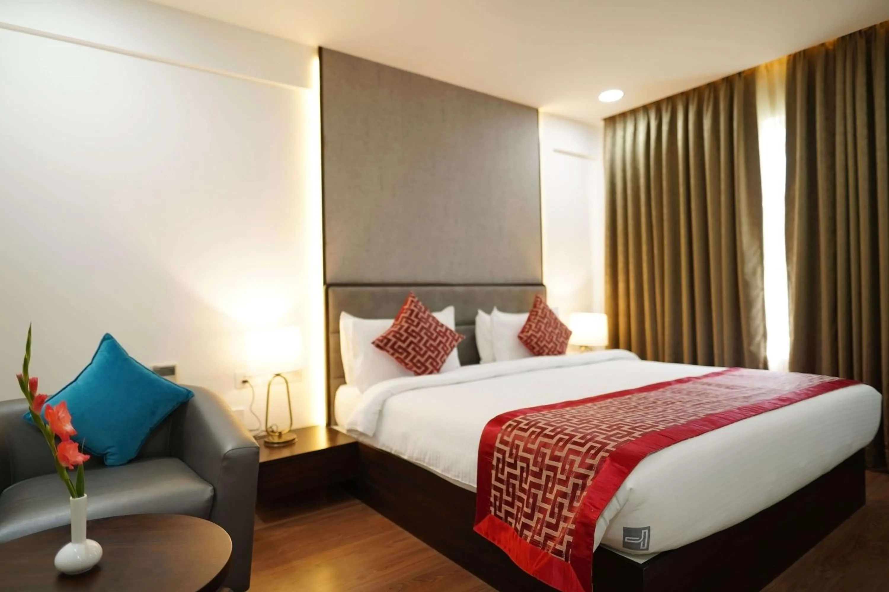 Bed in The Terrace by Ladder Mgd by Citrine