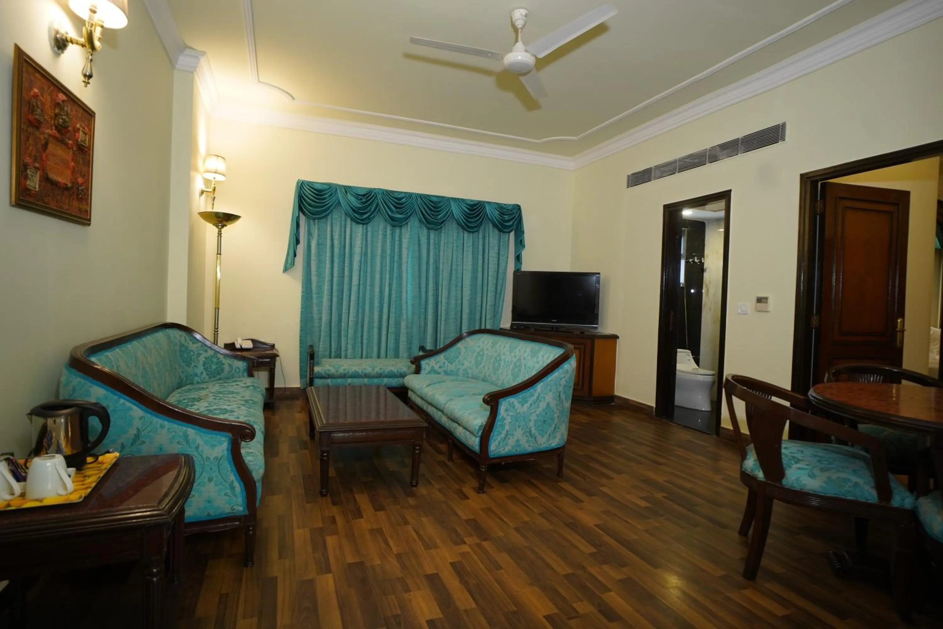 TV and multimedia in HOTEL ARYA