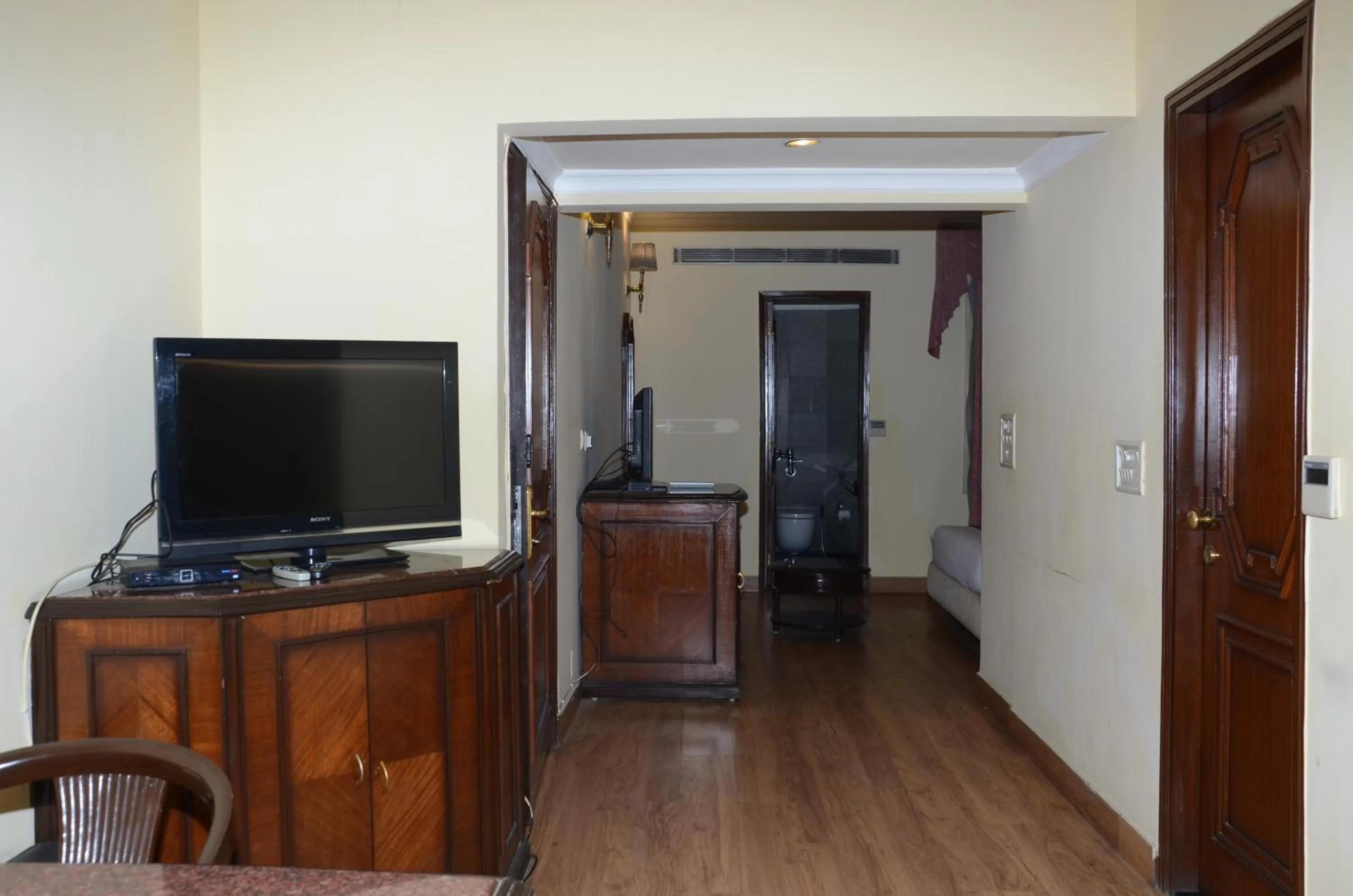 TV and multimedia in HOTEL ARYA