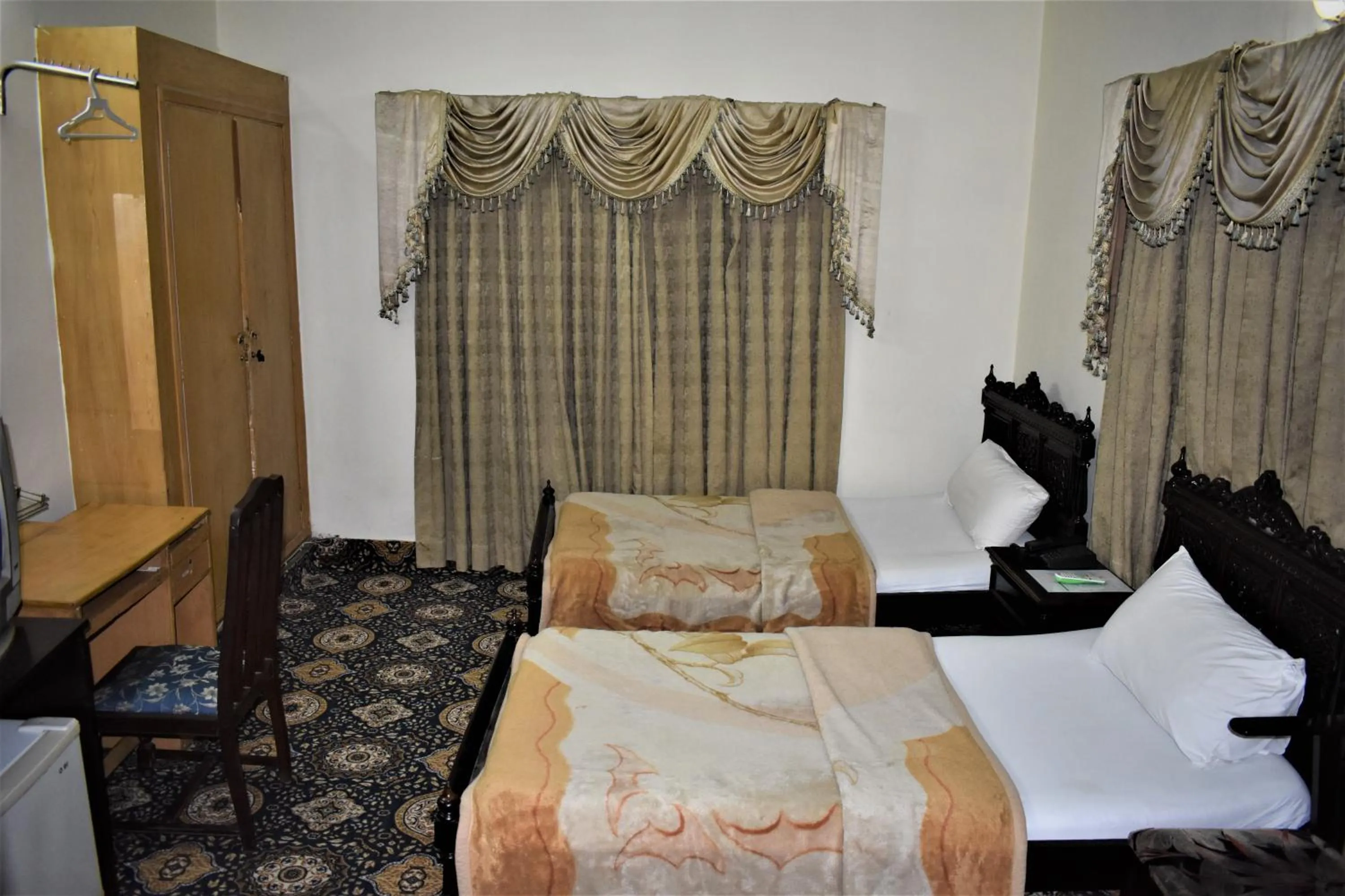 Bed in The City Lodge