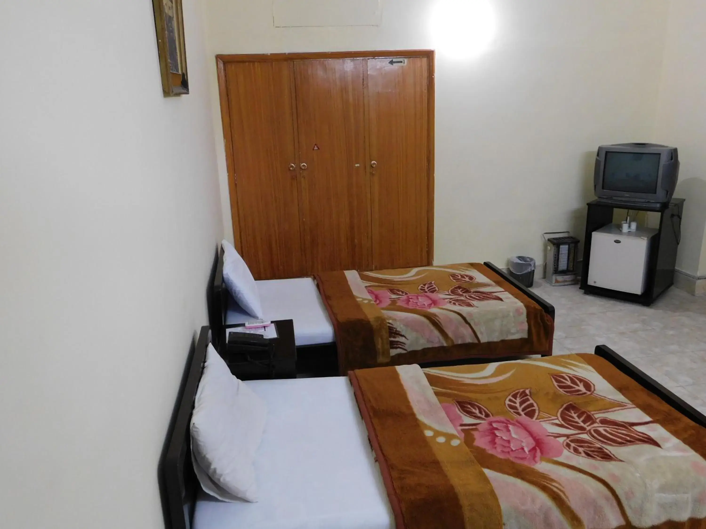 Twin Room in The City Lodge Twin Room in The City Lodge