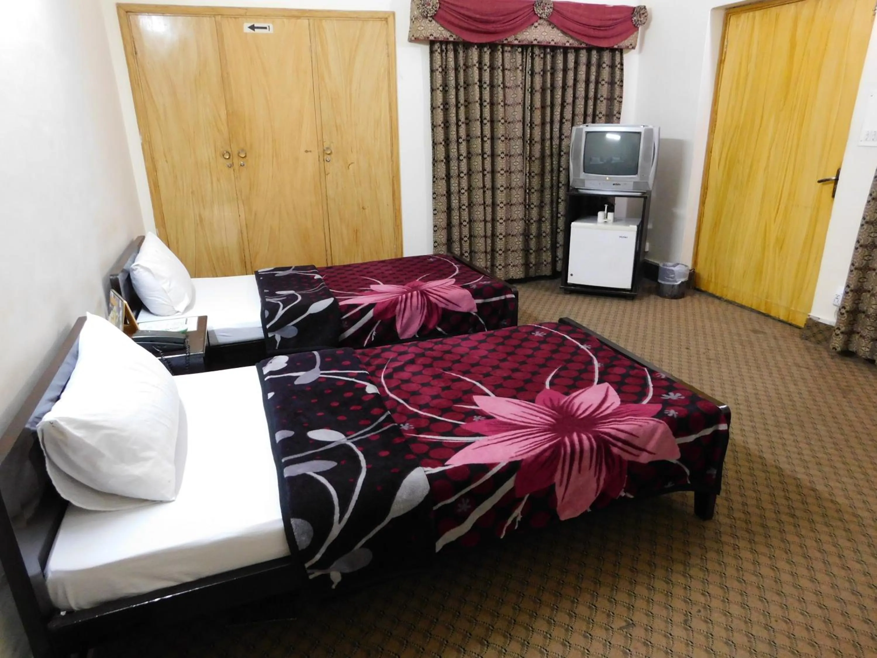 Bed in The City Lodge