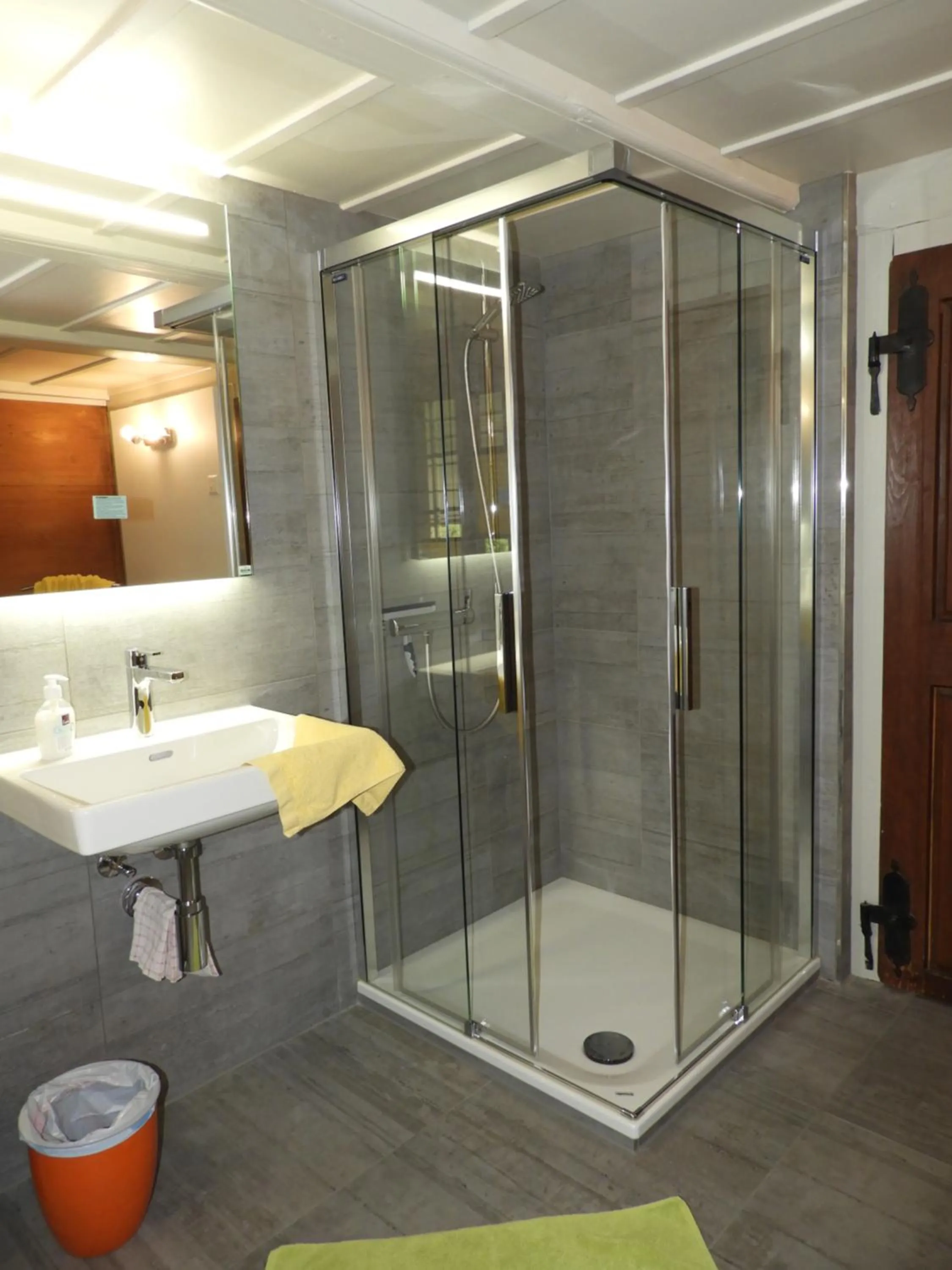 Bathroom in B&B tannen124