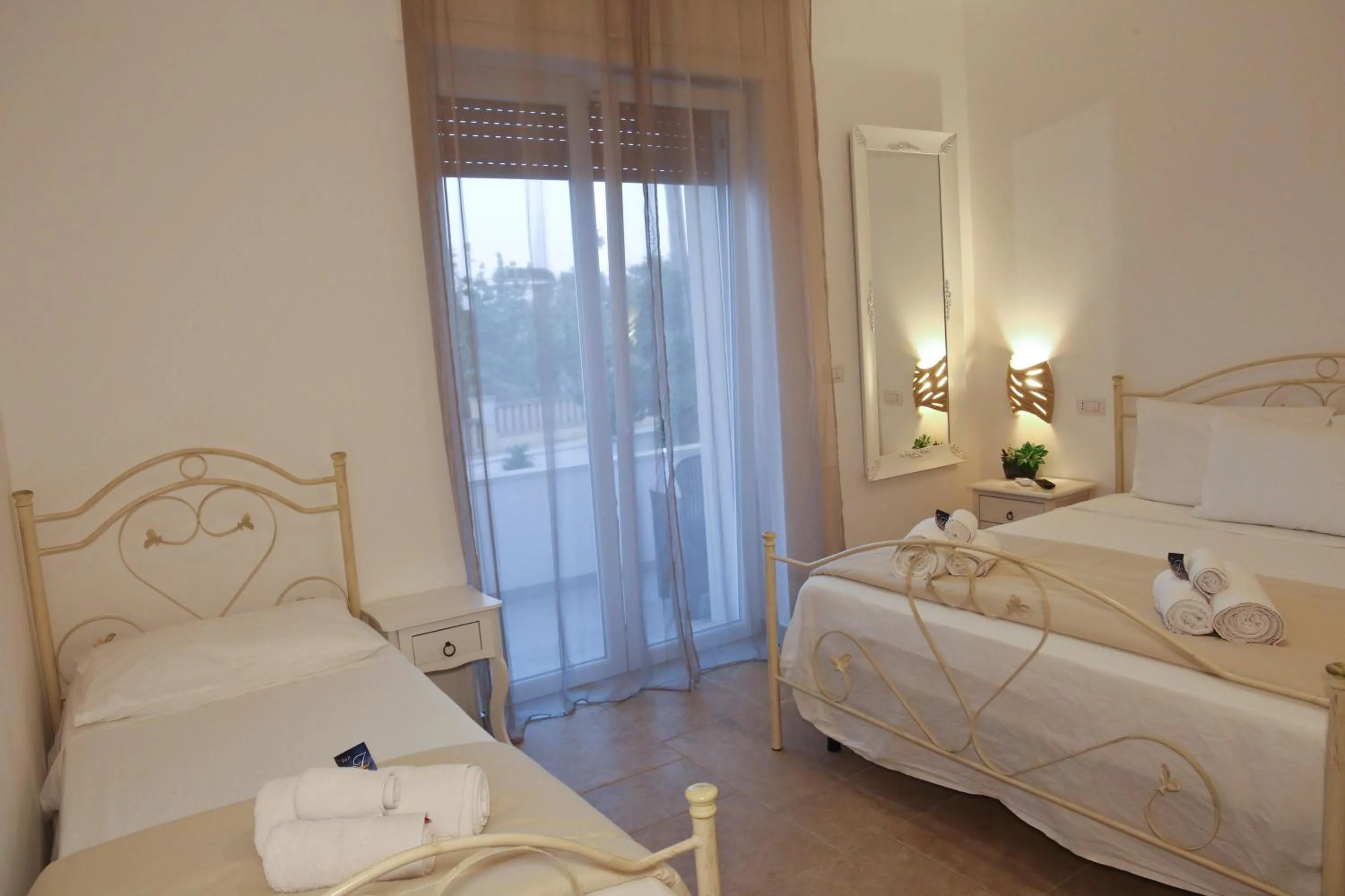 Photo of the whole room, Bed in I 7 Peccati