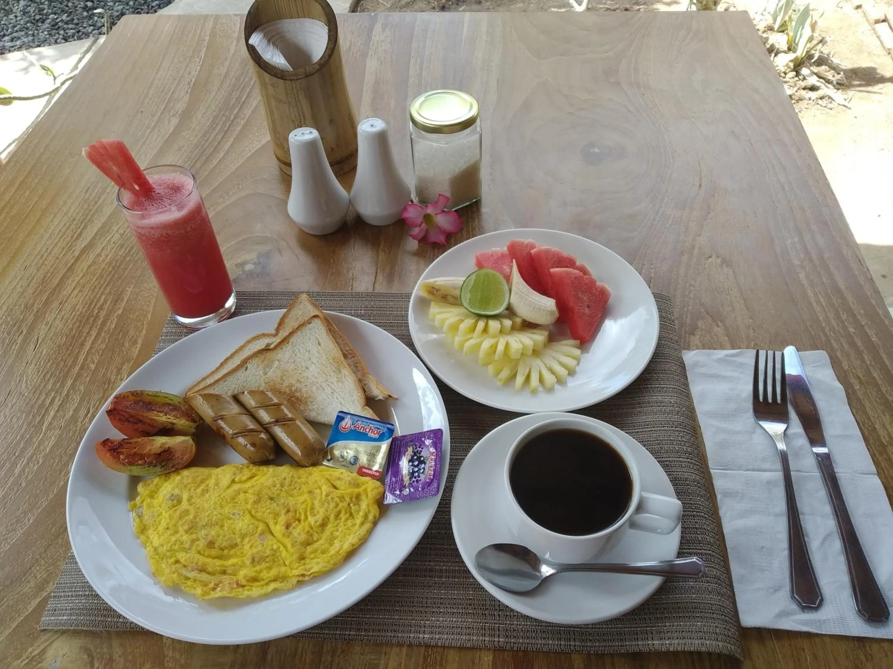 Food and drinks in HoneyBee Huts