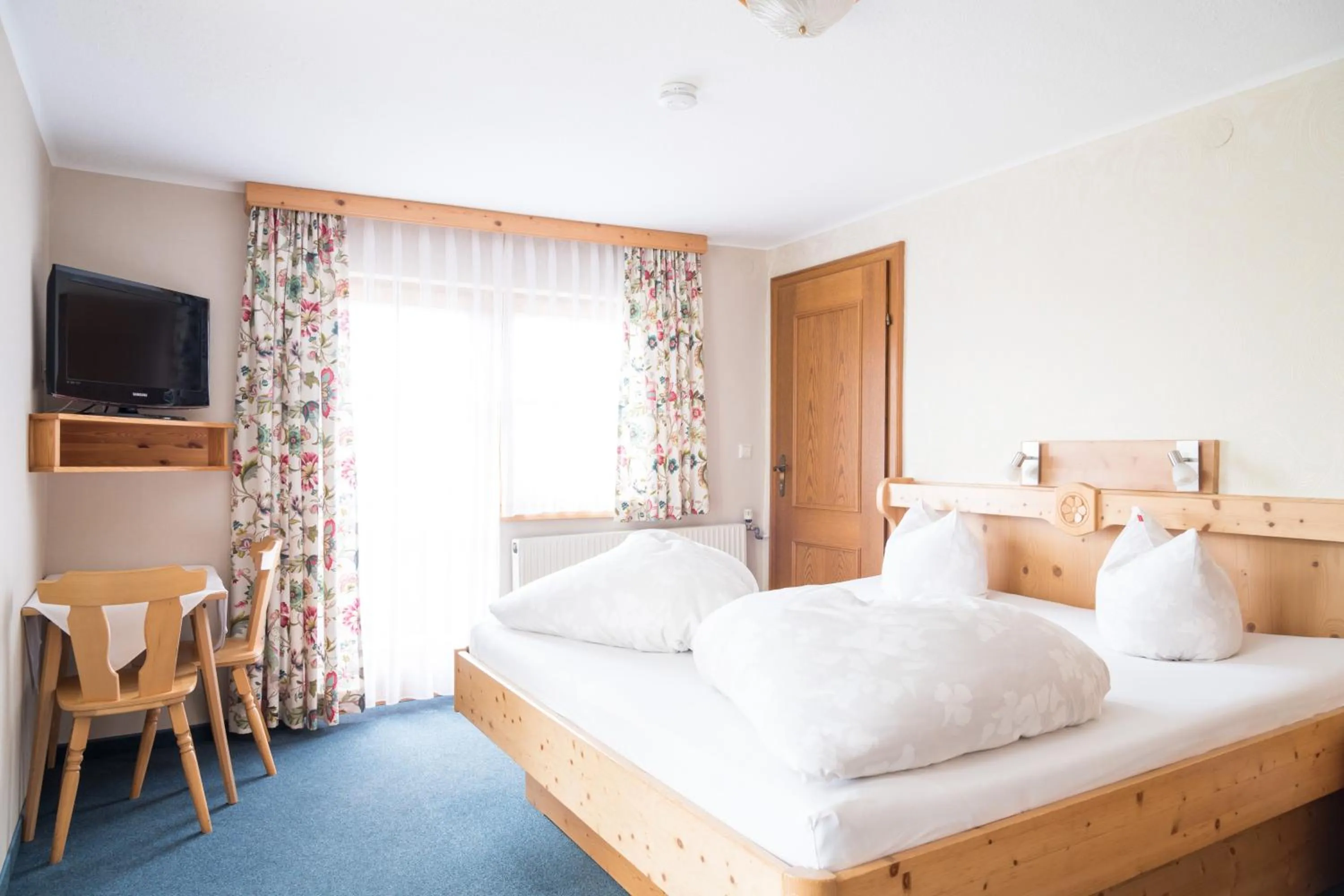 Bedroom, Bed in Gasthof Edelbrunn