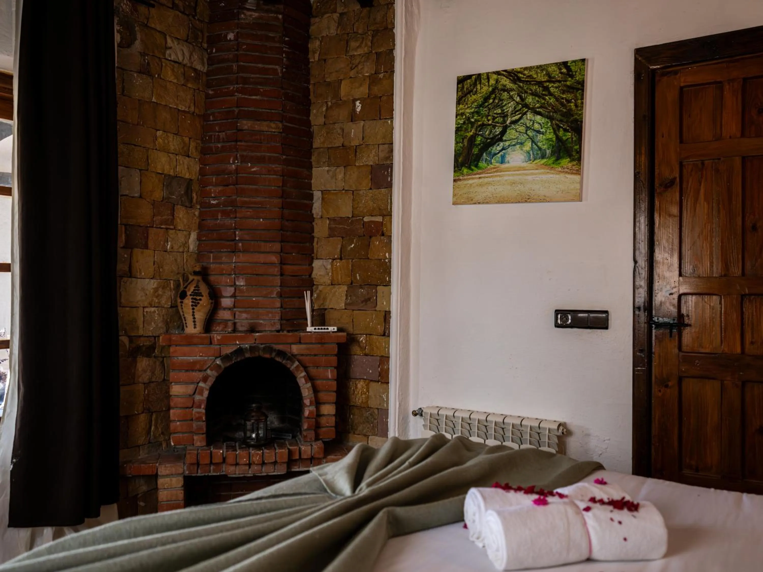 Bed in Resort Hotel El Cortijo & Spa