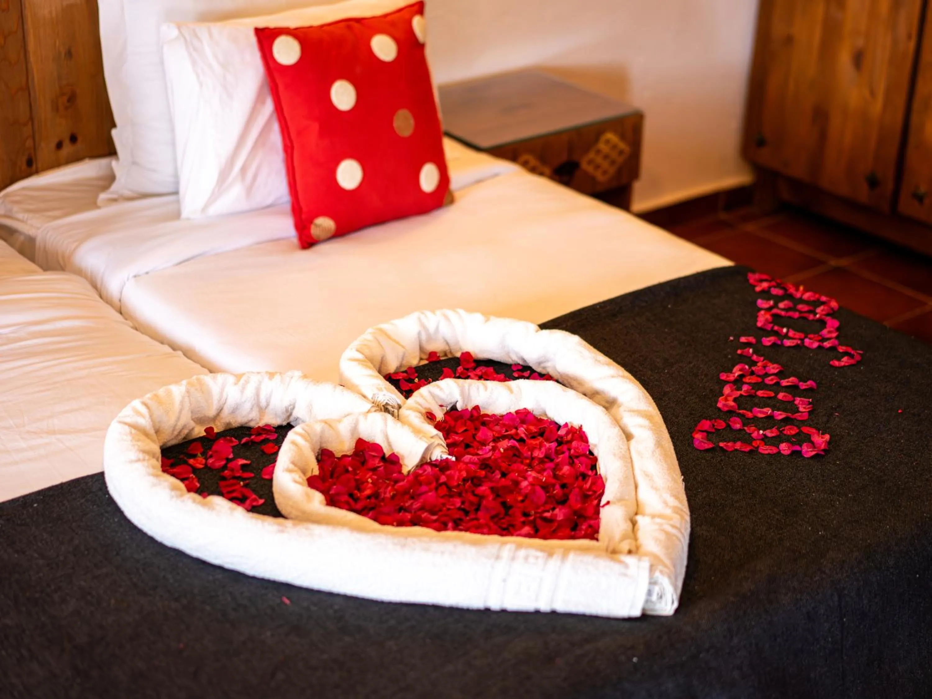 Bed in Resort Hotel El Cortijo & Spa