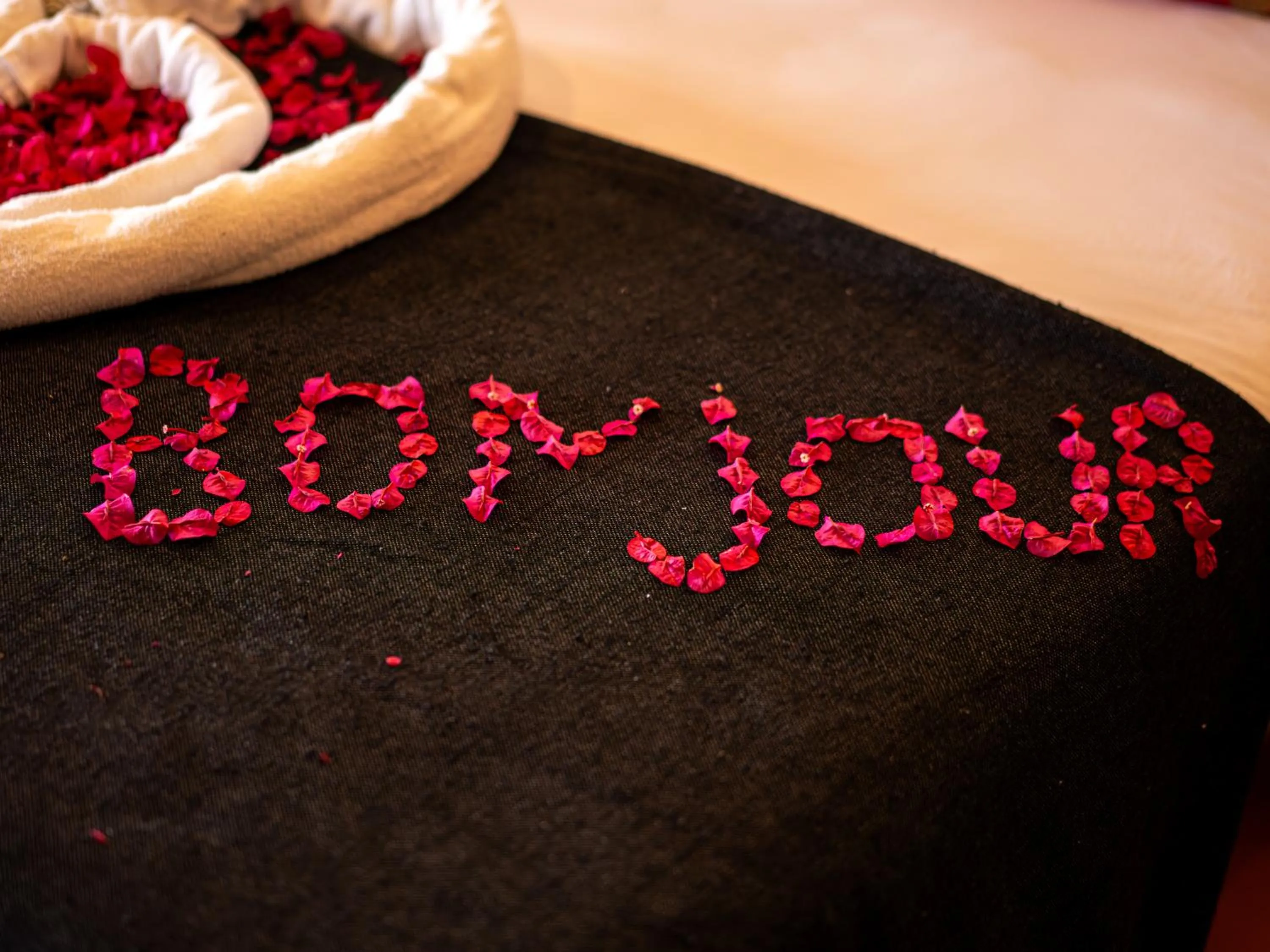 Food and drinks in Resort Hotel El Cortijo & Spa