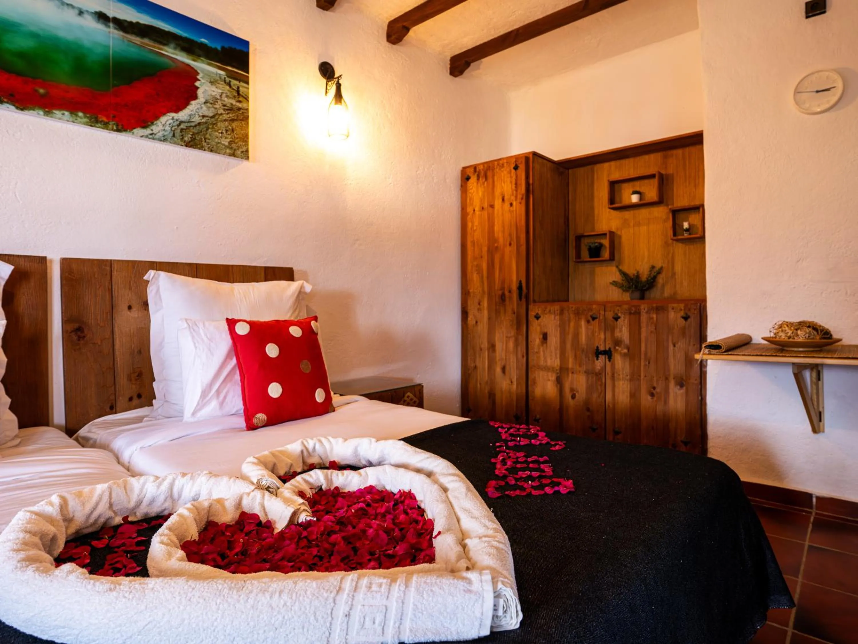 Bed in Resort Hotel El Cortijo & Spa