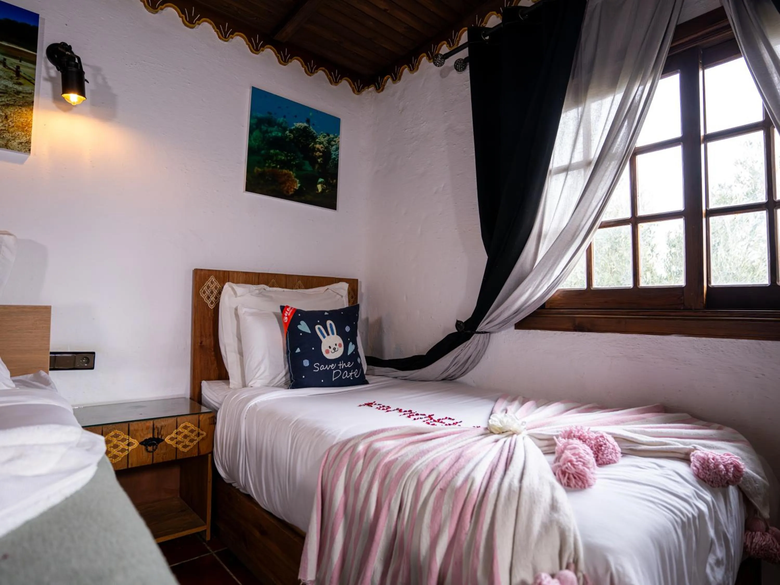 Bed in Resort Hotel El Cortijo & Spa