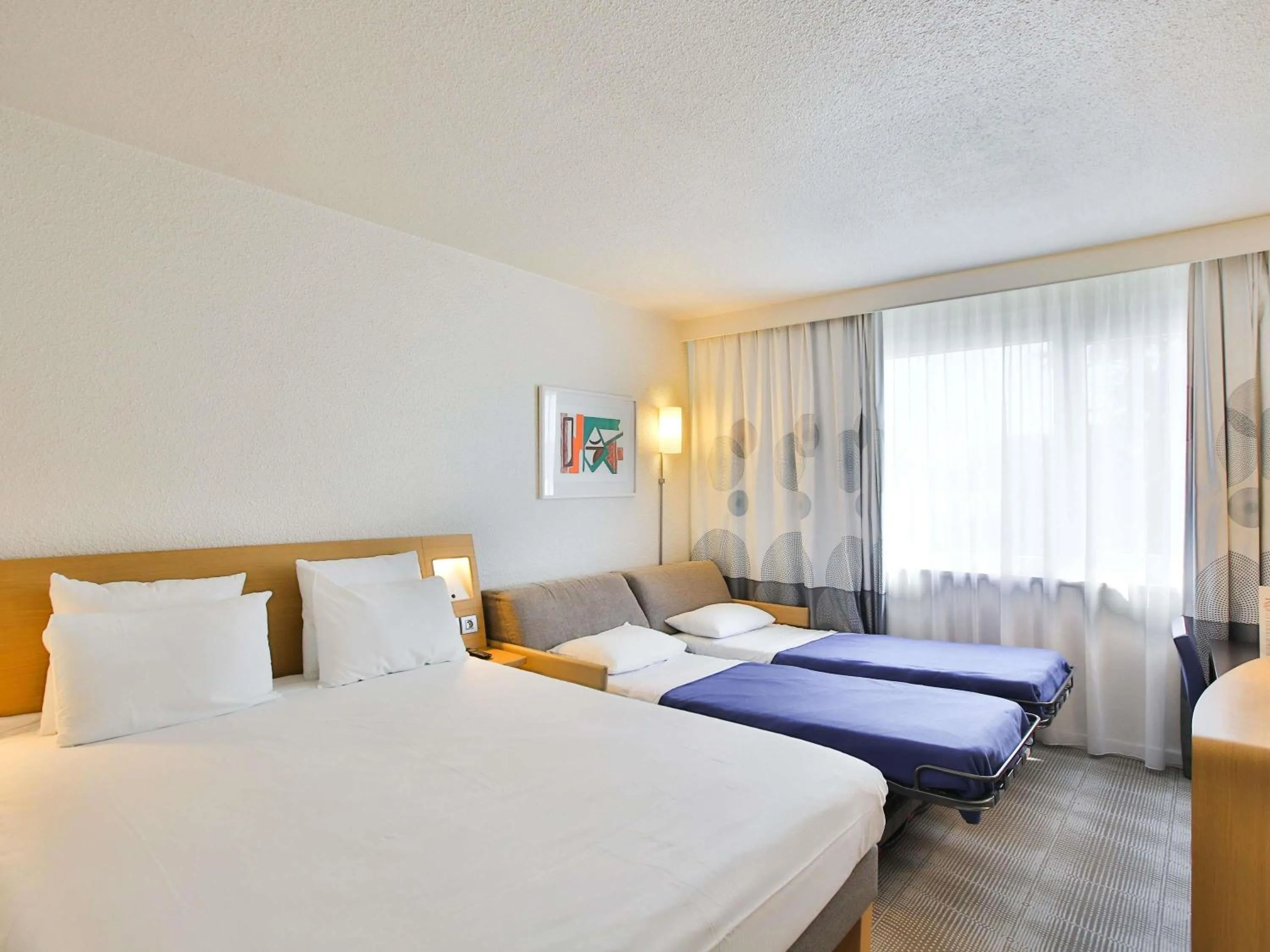 Bedroom, Bed in Novotel Toulouse Purpan Aéroport