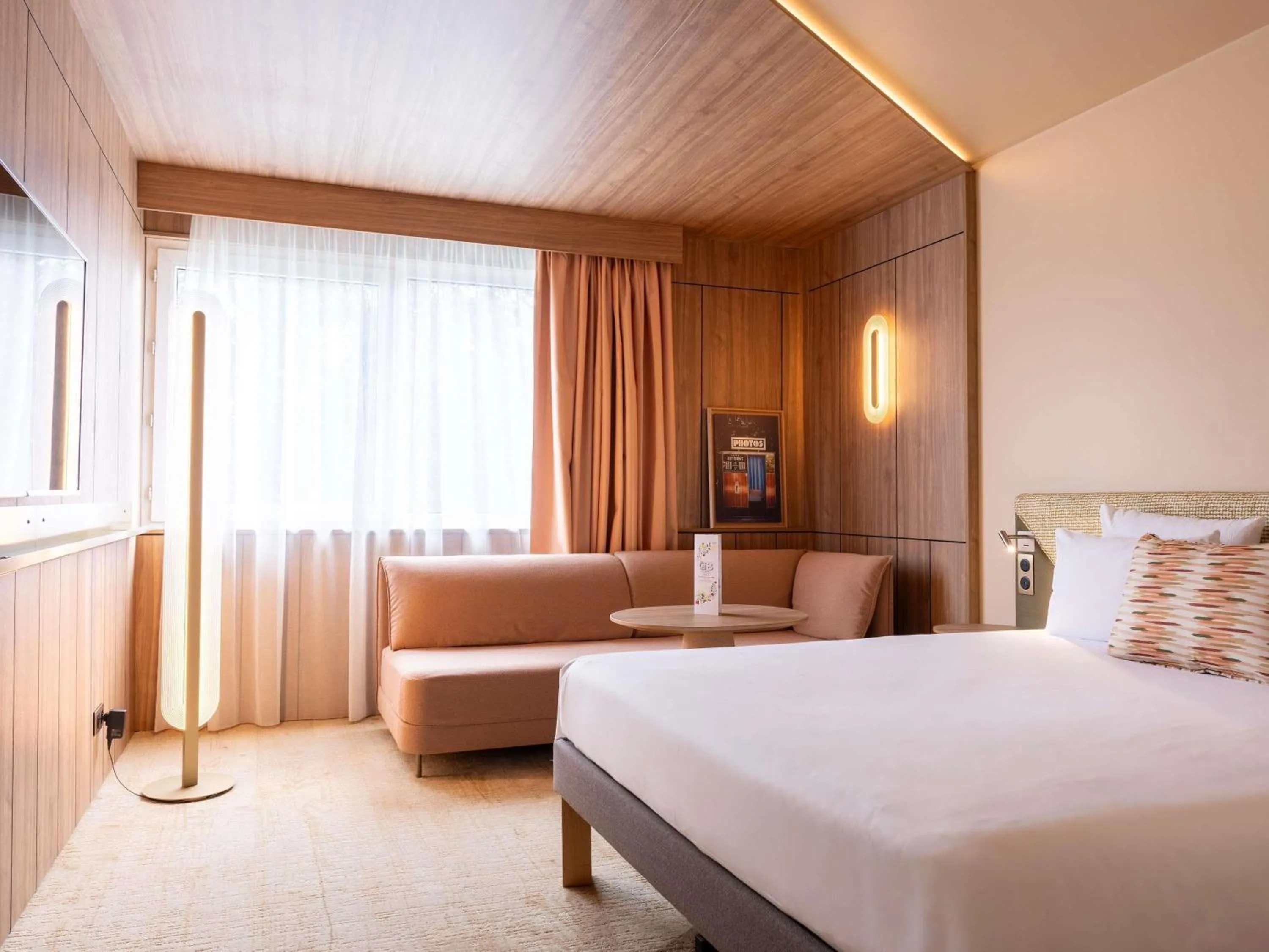 Bedroom, Bed in Novotel Toulouse Purpan Aéroport