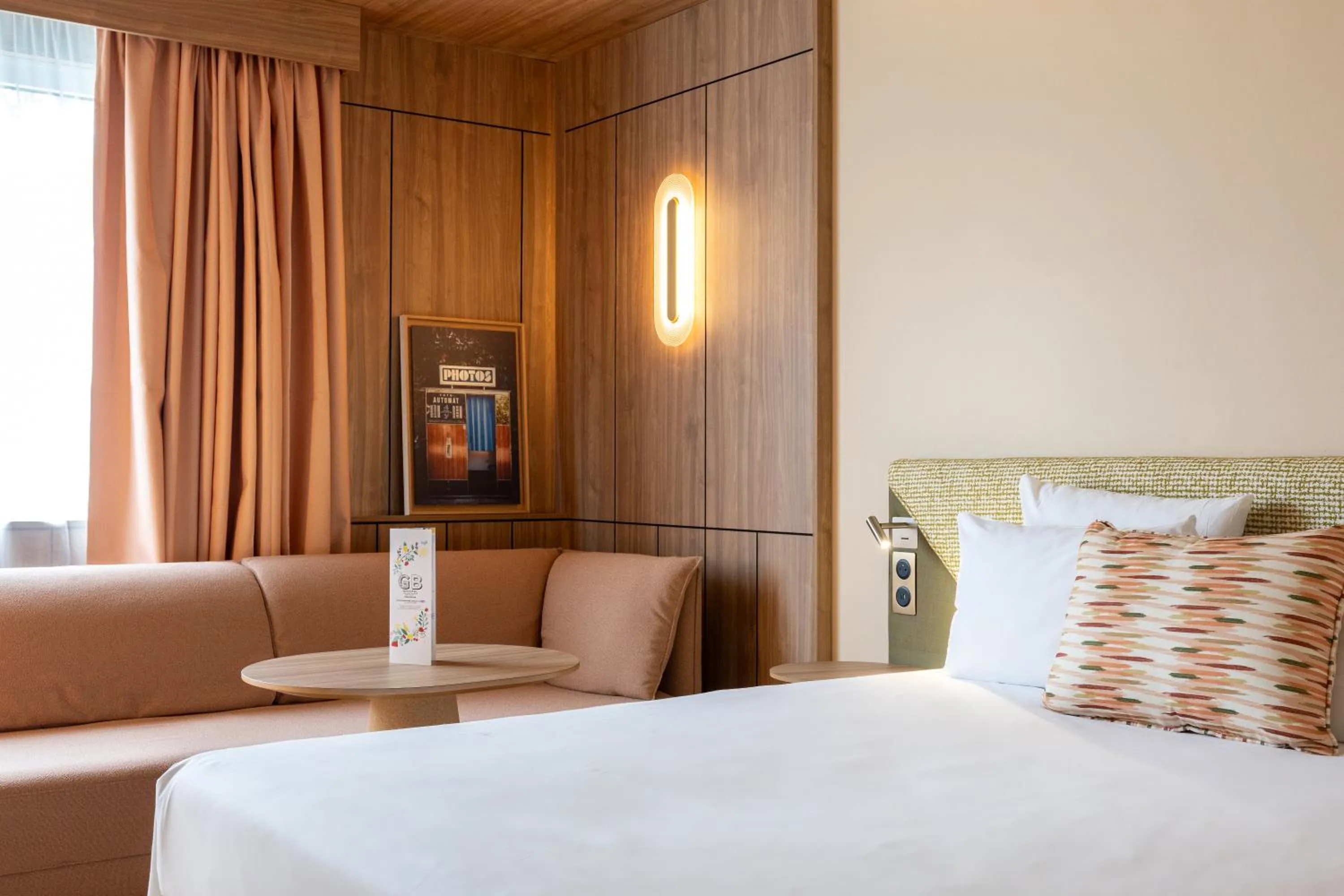 Bedroom, Bed in Novotel Toulouse Purpan Aéroport