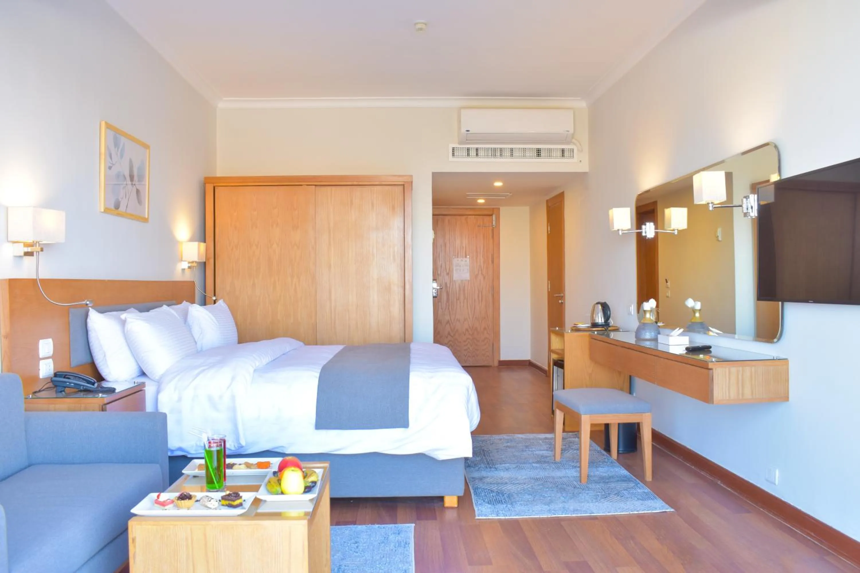 Bedroom, Bed in Basma Executive Club