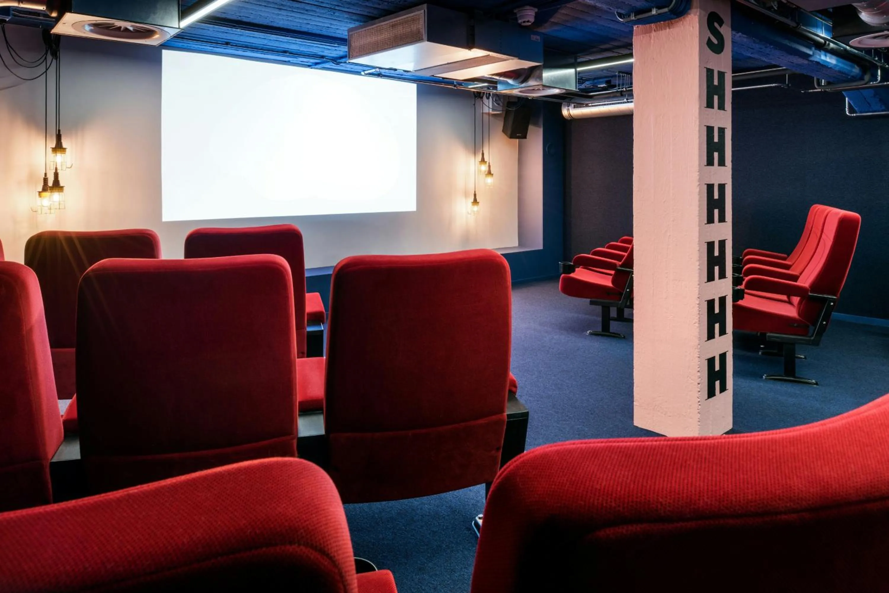 Lobby or reception in The Social Hub Rotterdam
