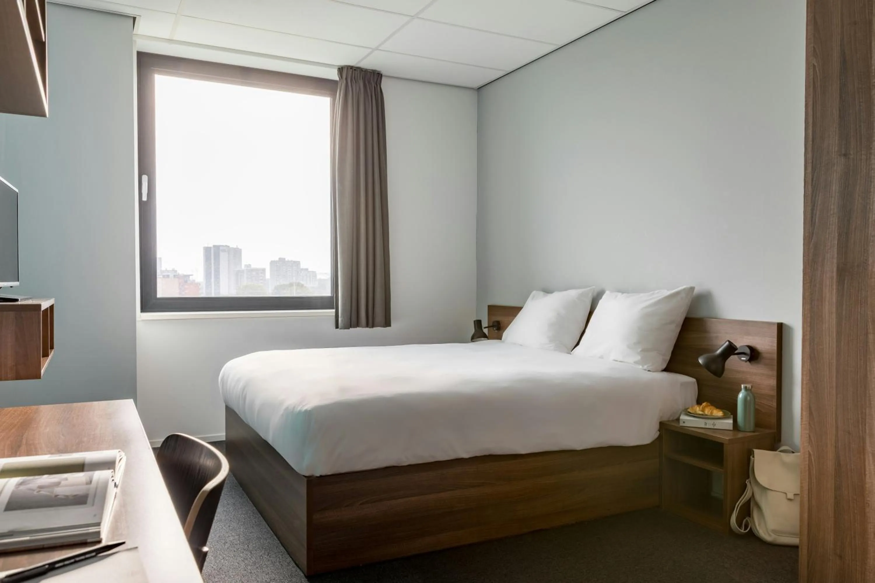 Photo of the whole room, Bed in The Social Hub Rotterdam