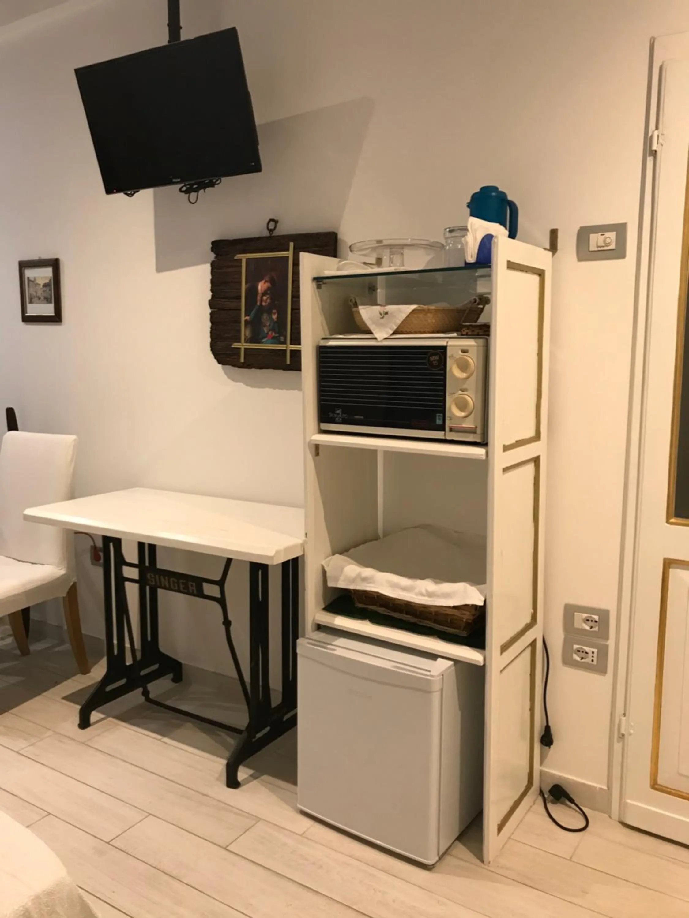 Food and drinks in B&B Porta Santa Lucia