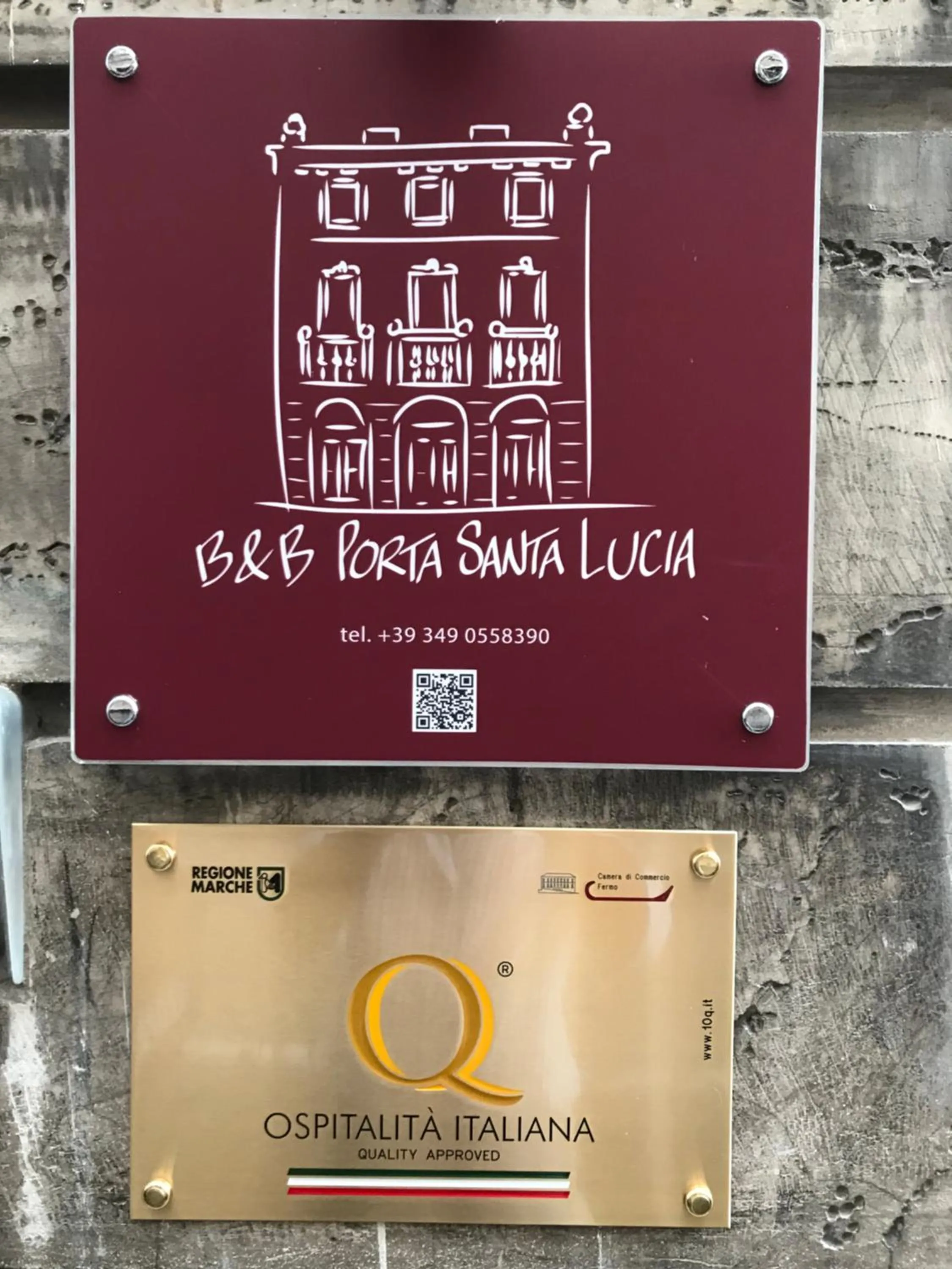 Logo/Certificate/Sign in B&B Porta Santa Lucia