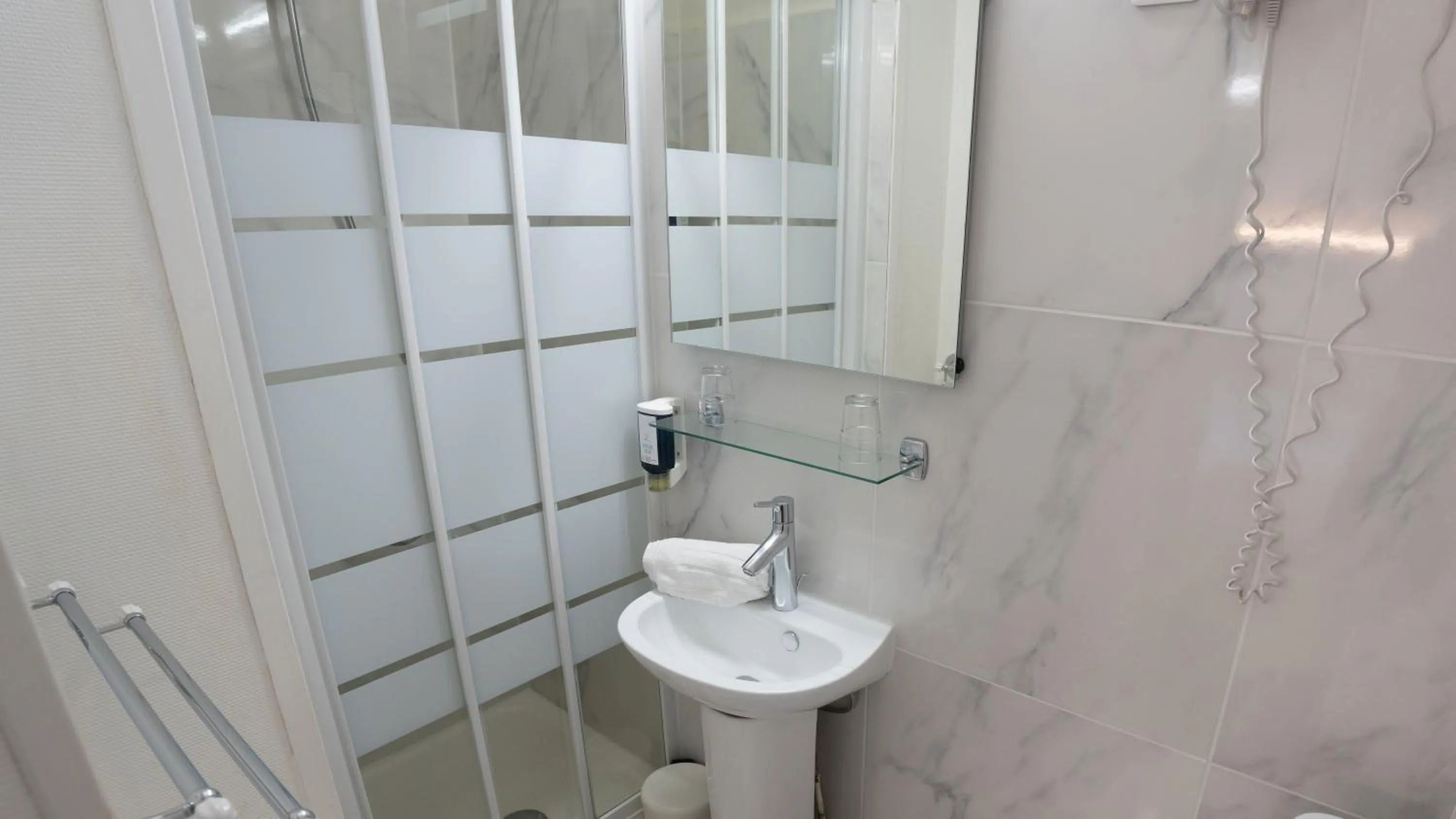 Hotel Des Grands Hommes - Bordeaux Centre