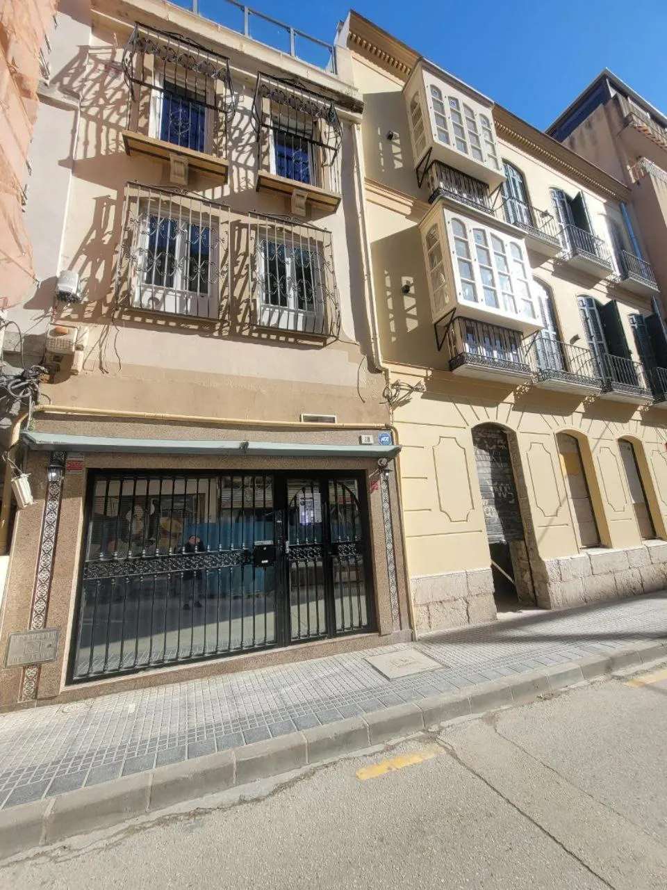 AYZ Frailes - Auto check-in property