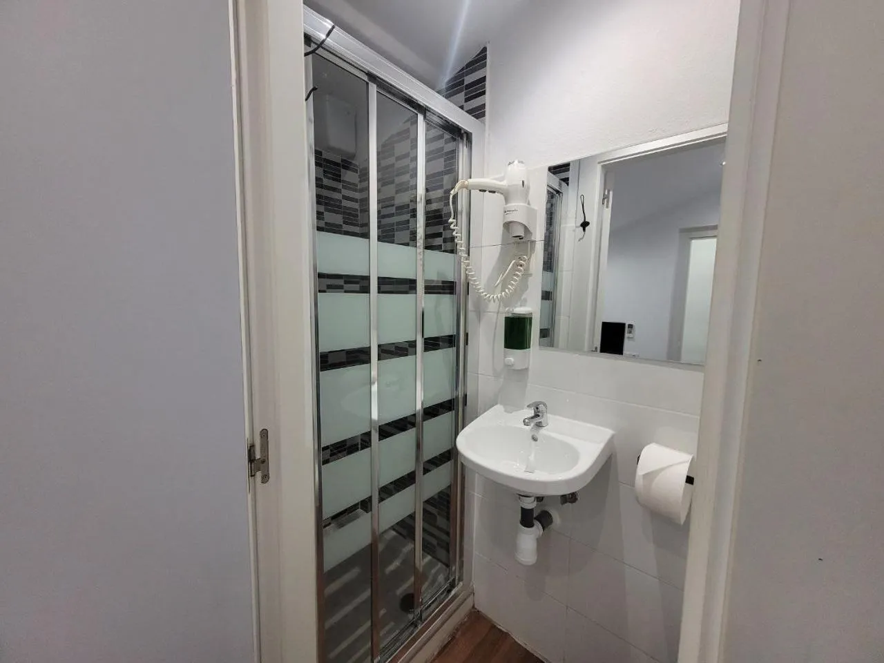 AYZ Frailes - Auto check-in property