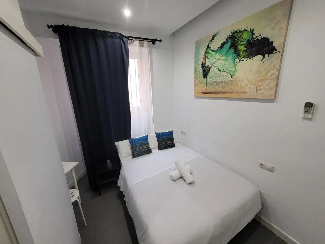 Bed in AYZ Frailes - Auto check-in property