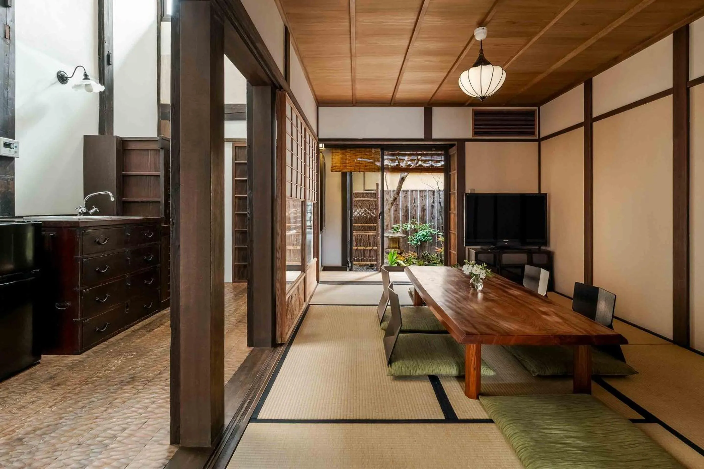 Living room in Hatoba an Machiya House