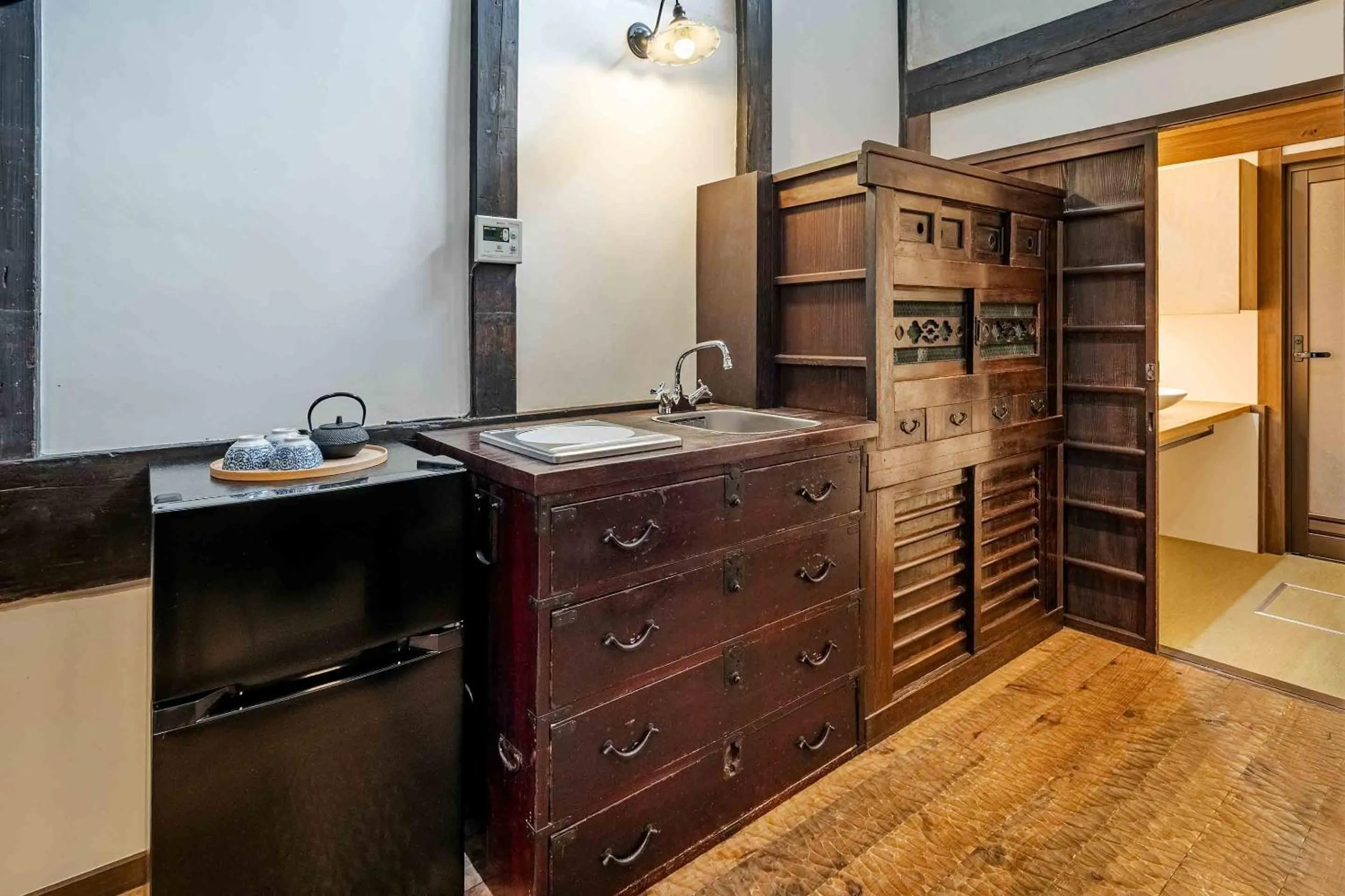 kitchen in Hatoba an Machiya House