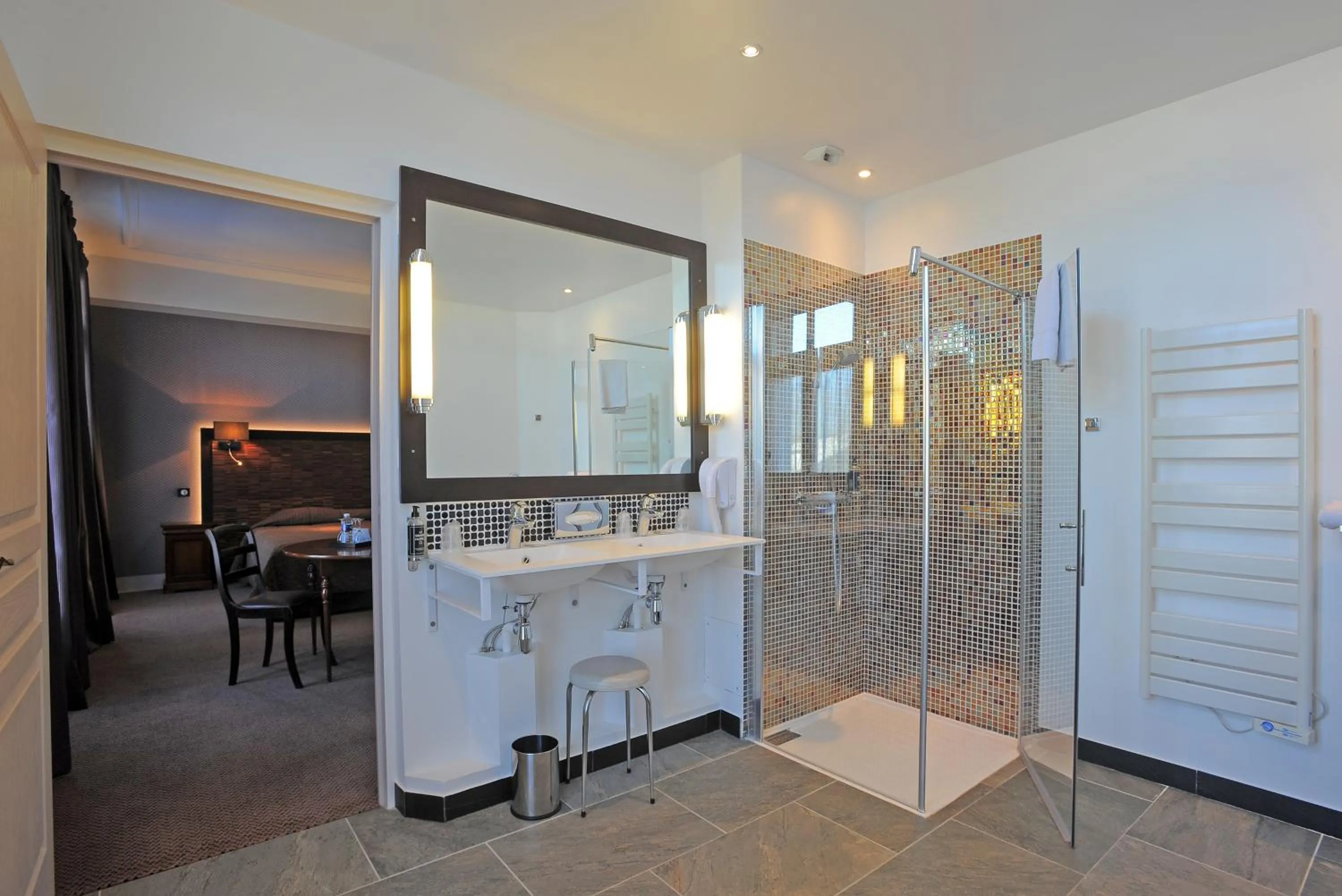 Bathroom in Le Grand Hotel