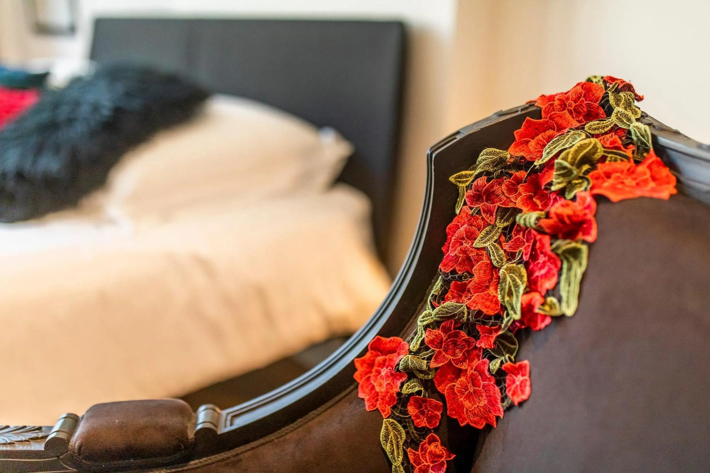 Seating area, Bed in BareFoodGIULIA - Inspiration Hotel