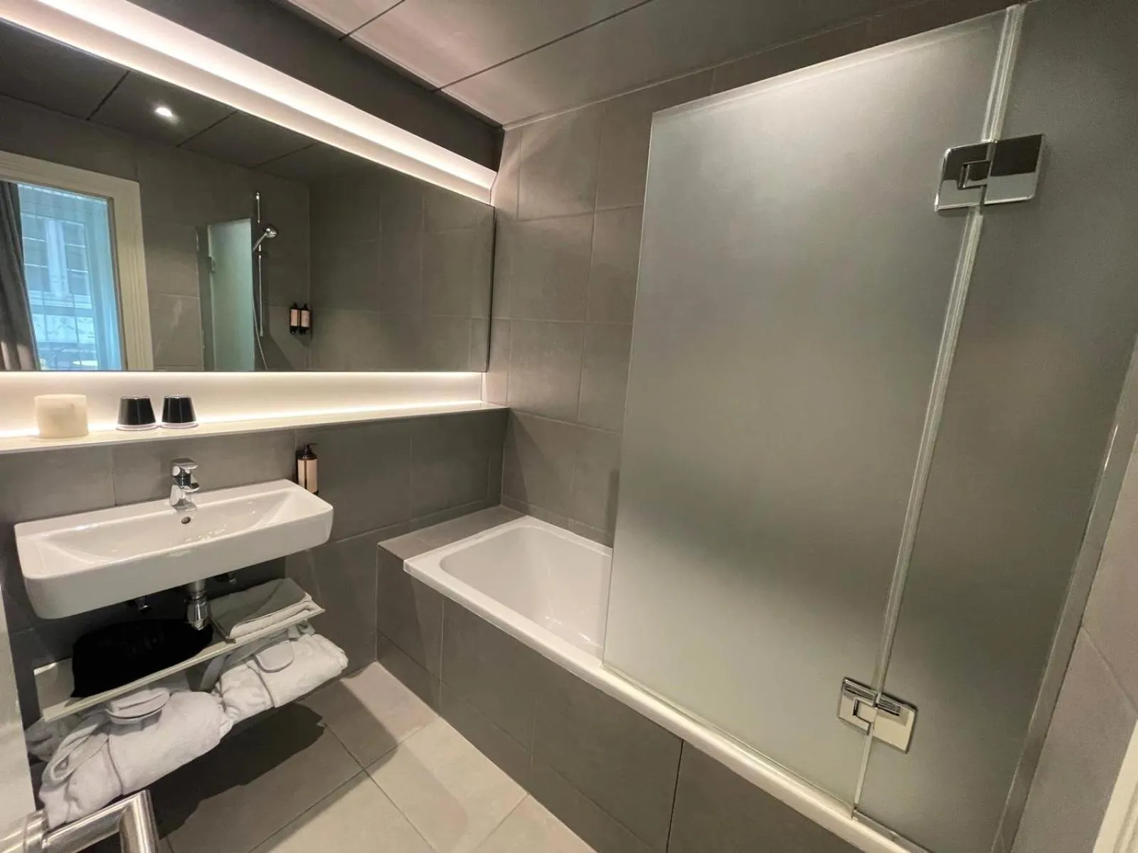 Bathroom in Hôtel Gutenberg