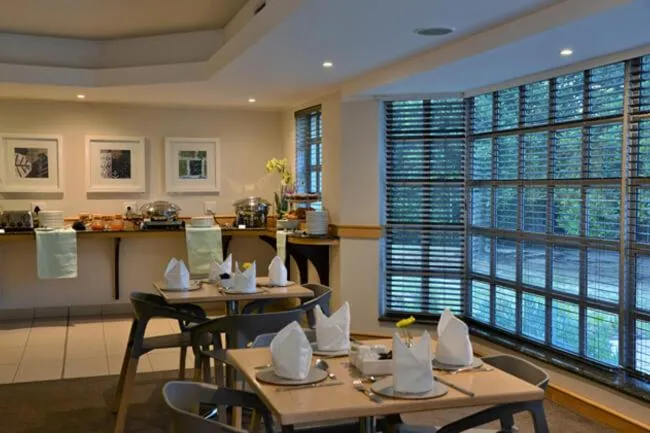 Road Lodge Cape Town International Airport