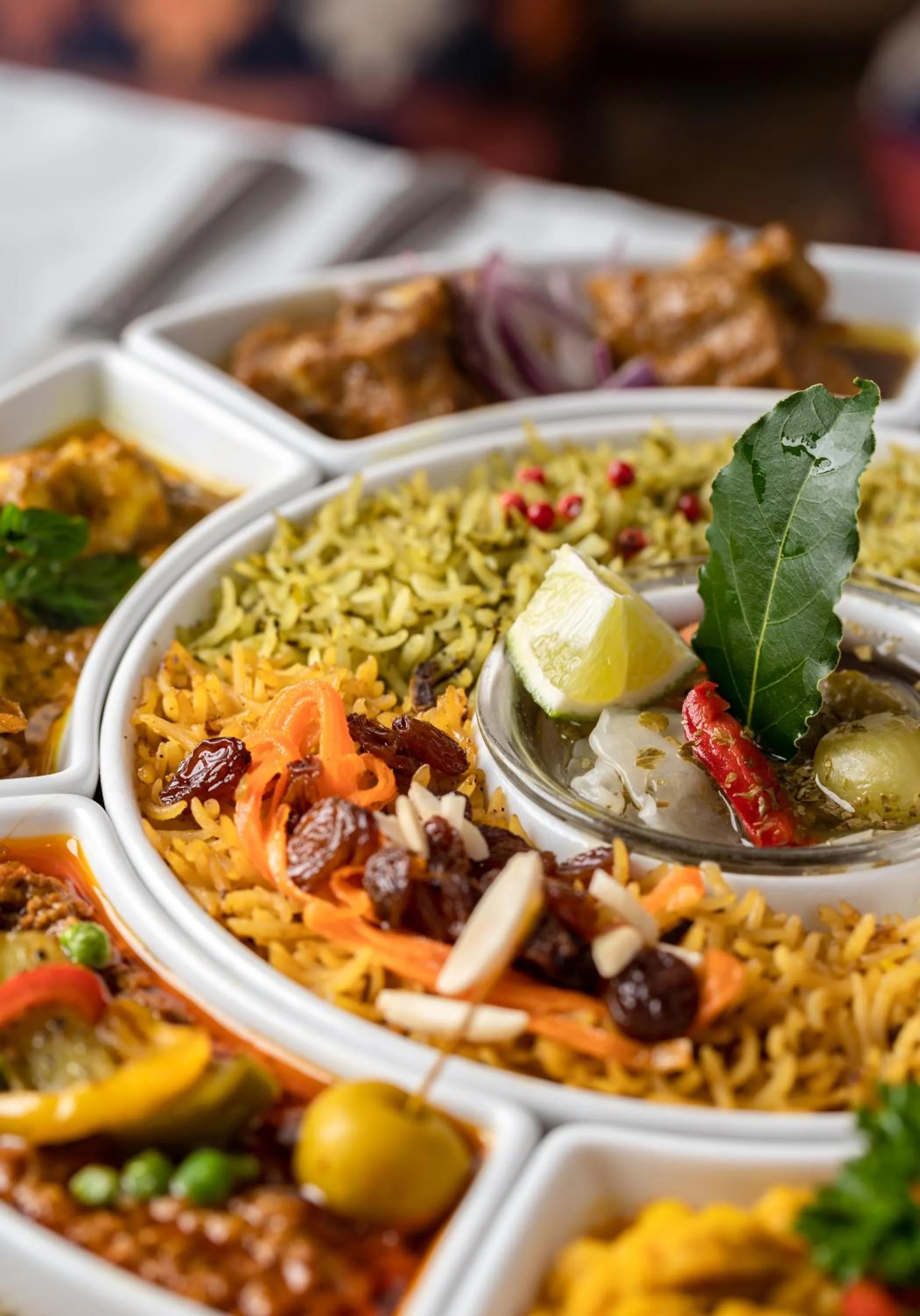 Restaurant/places to eat in Hotel Restaurant Kutchi